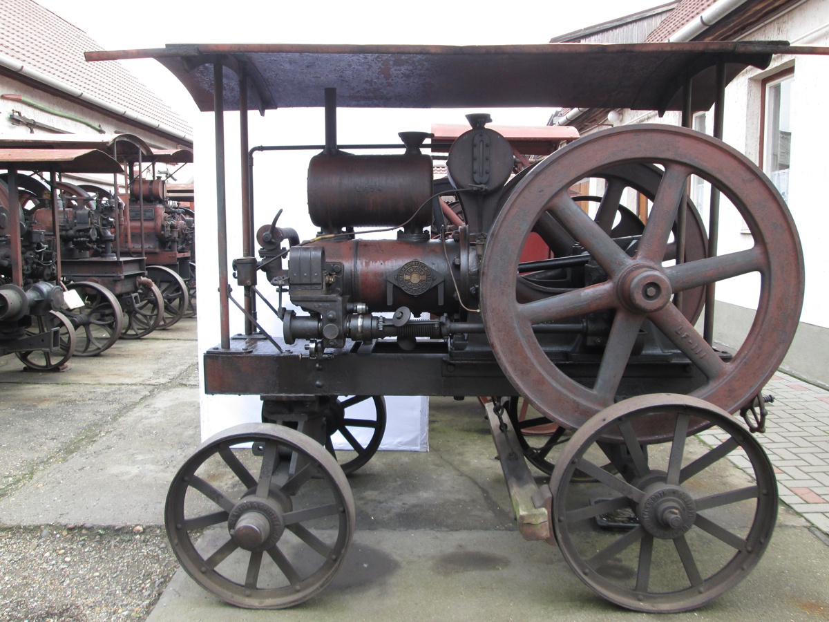 Clayton & Shuttleworth tipusú lokomobil (Hajdu Ráfis János Mezőgazdasági Gépmúzeum, Mezőkövesd CC BY-NC-SA)
