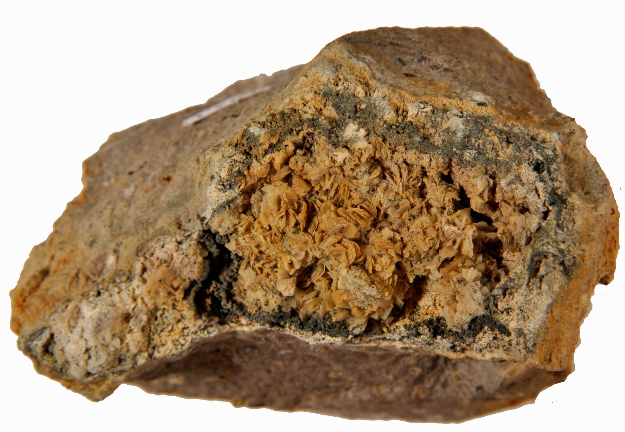 Tridimit, augit (Herman Ottó Múzeum, Miskolc CC BY-NC-SA)