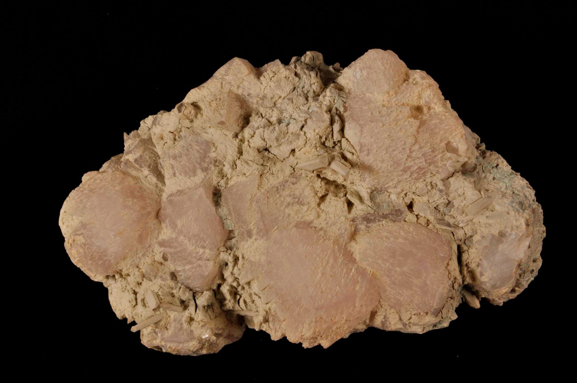 Vermikulit, kalcit (Herman Ottó Múzeum, Miskolc CC BY-NC-SA)