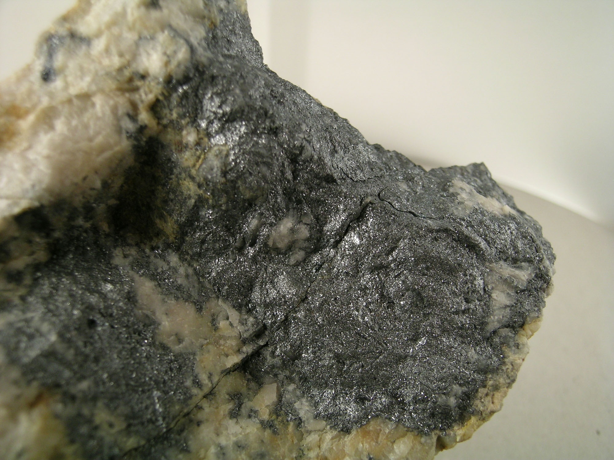Antimonit (Herman Ottó Múzeum, Miskolc CC BY-NC-SA)