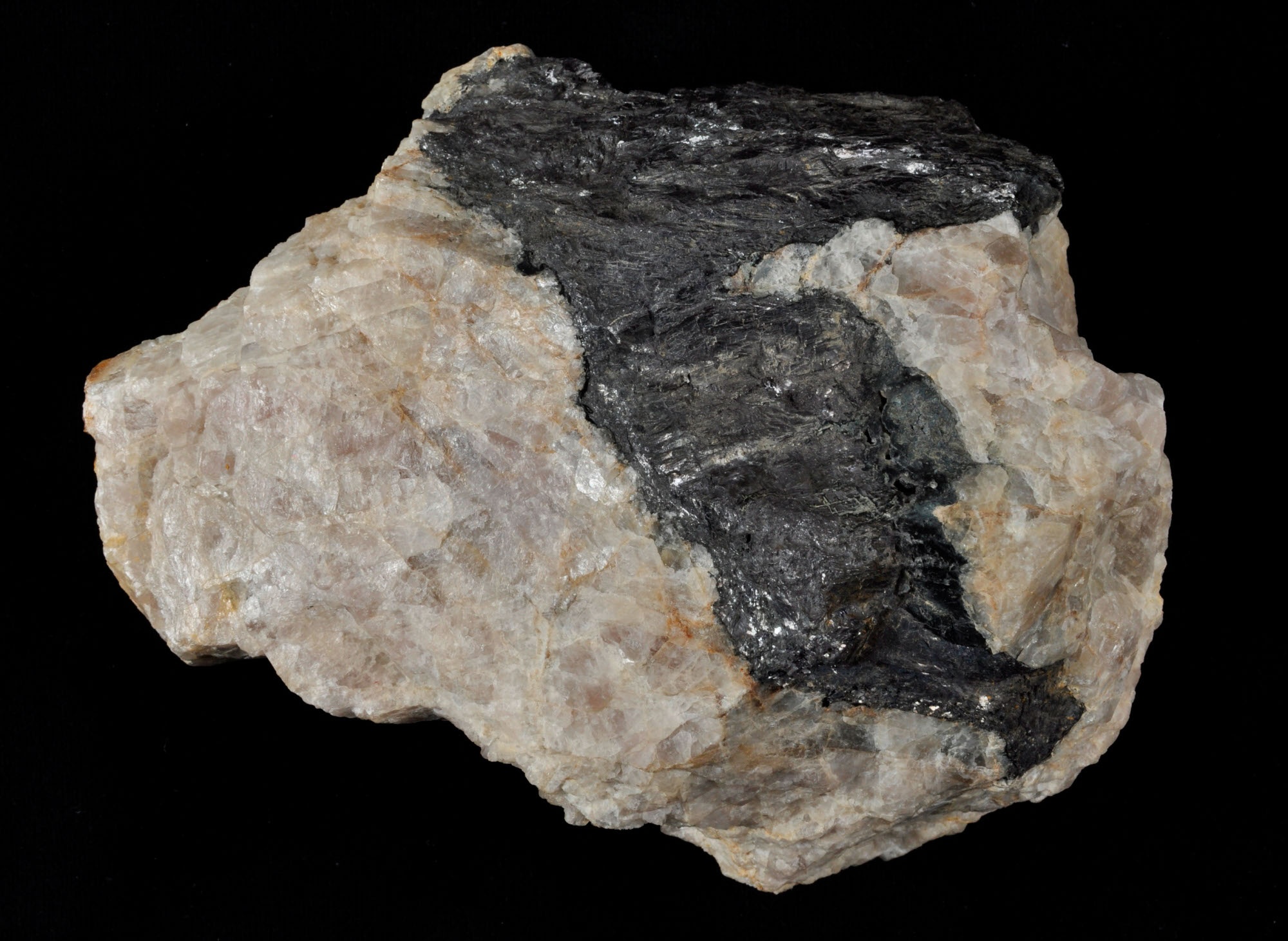 Galenit, fluorit (Herman Ottó Múzeum, Miskolc CC BY-NC-SA)