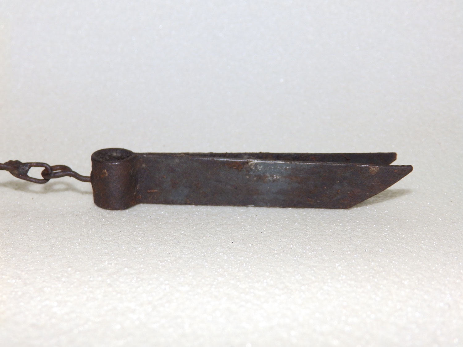 Bányászmécses kanóccsiptetője (Herman Ottó Múzeum, Miskolc CC BY-NC-SA)