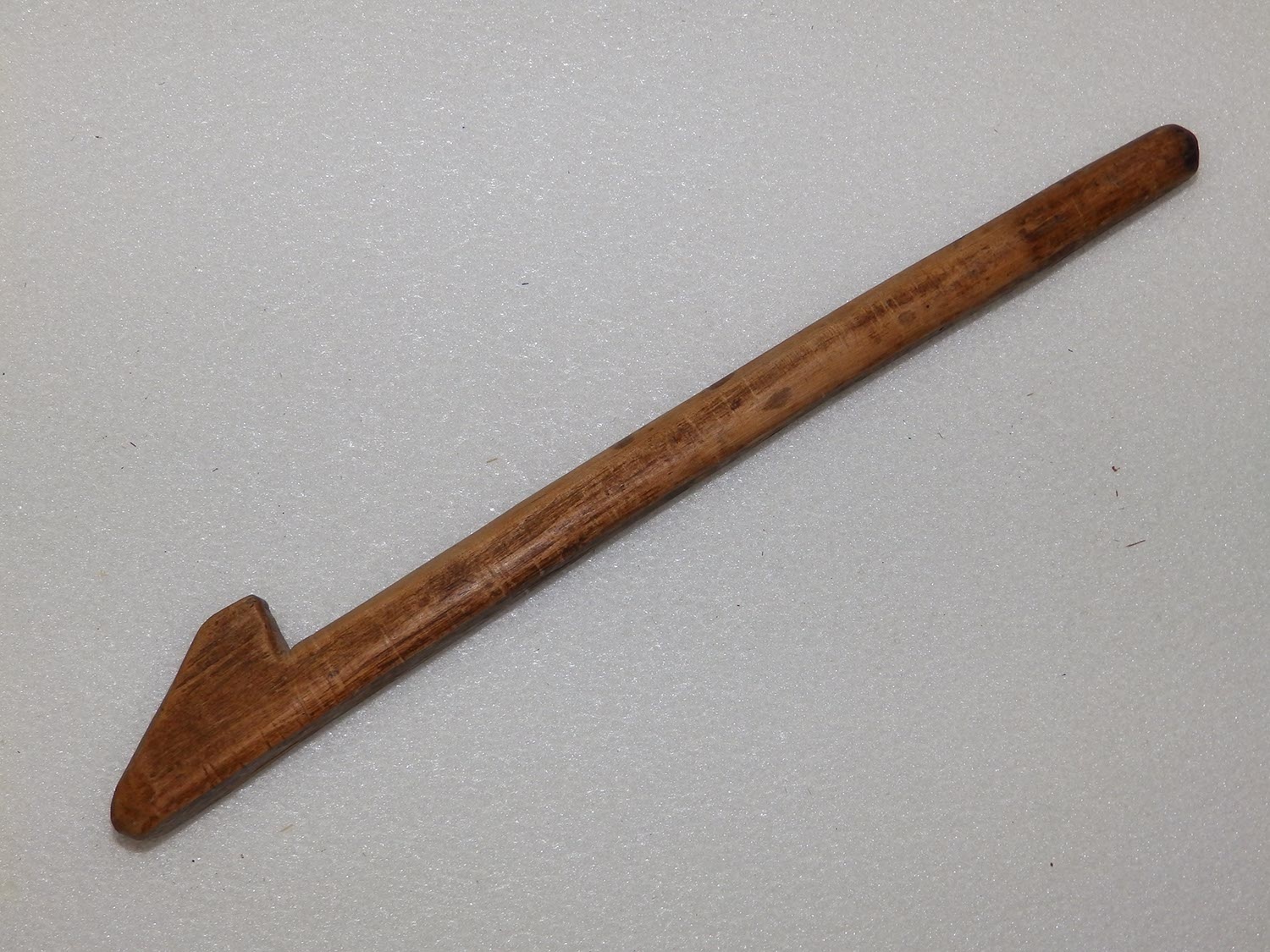 Fonaltartó pálcika kezdő `fonalszeg kezdőü` (Herman Ottó Múzeum, Miskolc CC BY-NC-SA)