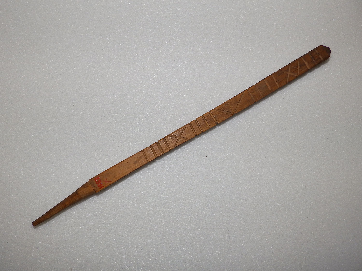 Gombolyító pálcikája, fonaltartó (Herman Ottó Múzeum, Miskolc CC BY-NC-SA)