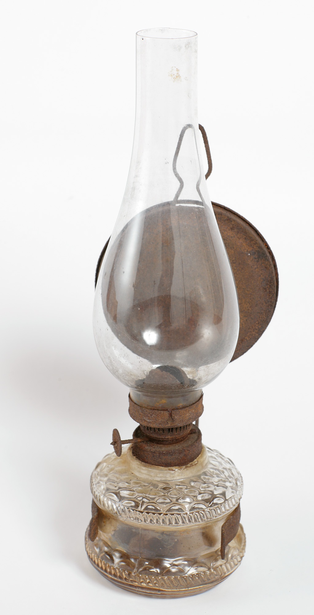 Petróleum lámpa (Újbaroki Német Nemzetiségi Tájház CC BY-NC-SA)