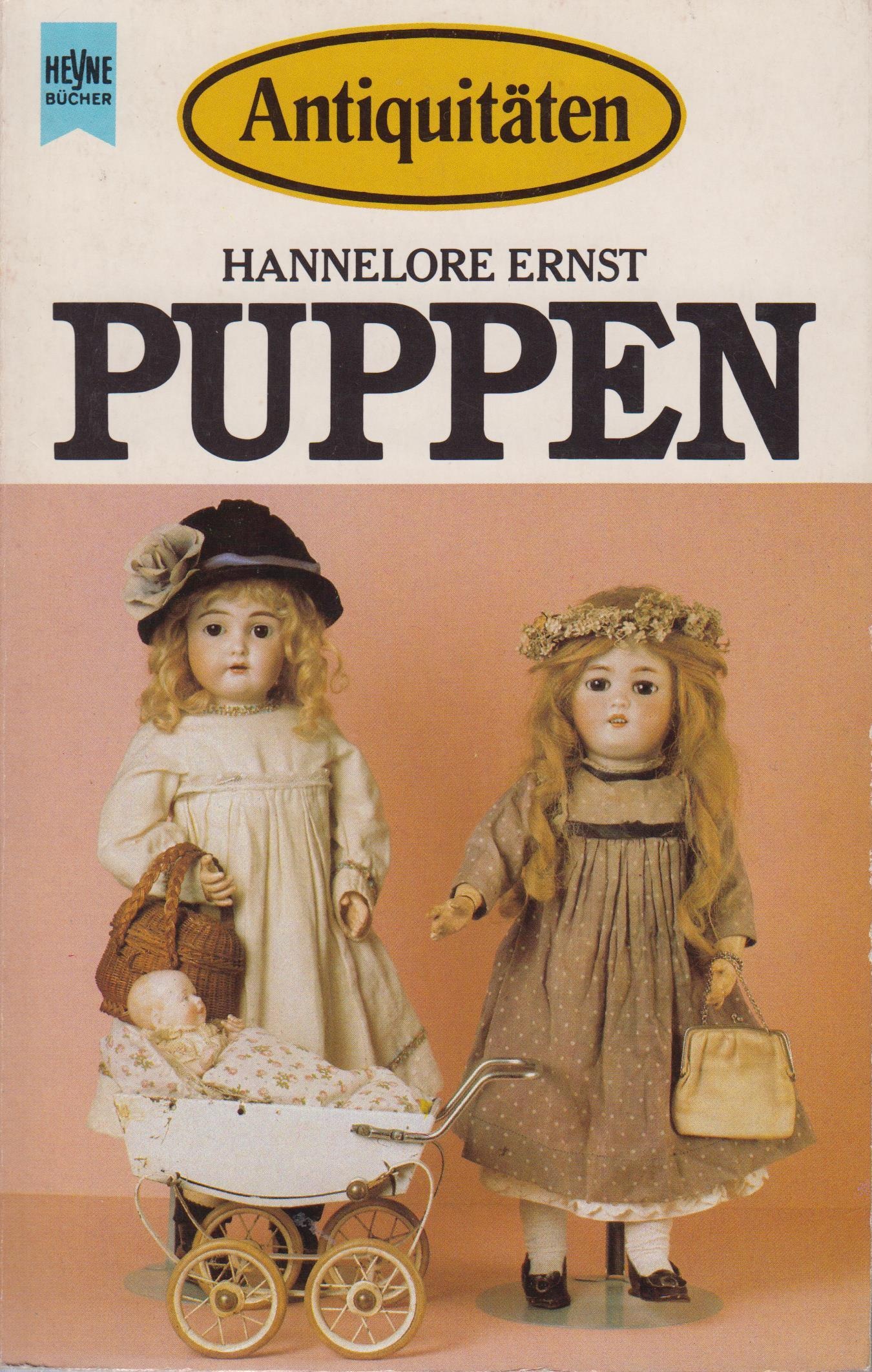 Ernst, Hannelore: Puppen (Városi Képtár - Hetedhét Játékmúzeum, Székesfehérvár CC BY-NC-SA)