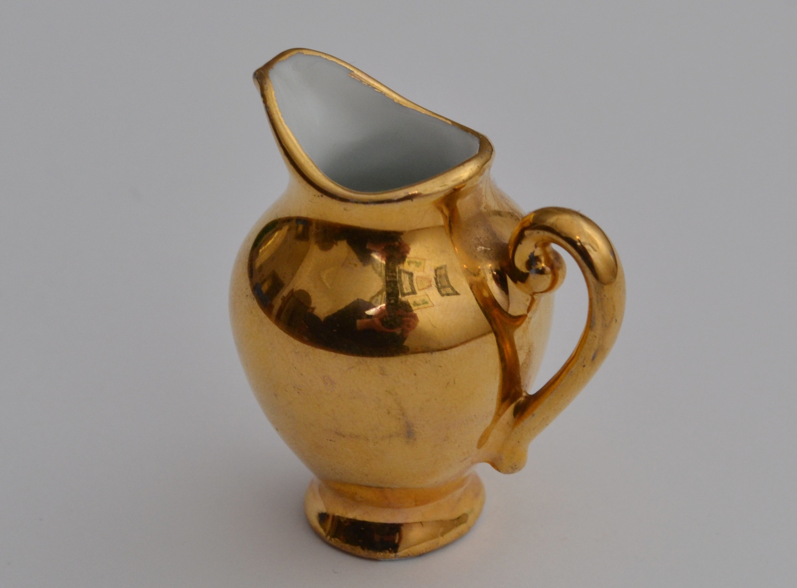 Kancsó - kávéskészlet része (Szent István Király Múzeum - Hetedhét Játékmúzeum, Székesfehérvár CC BY-NC-SA)