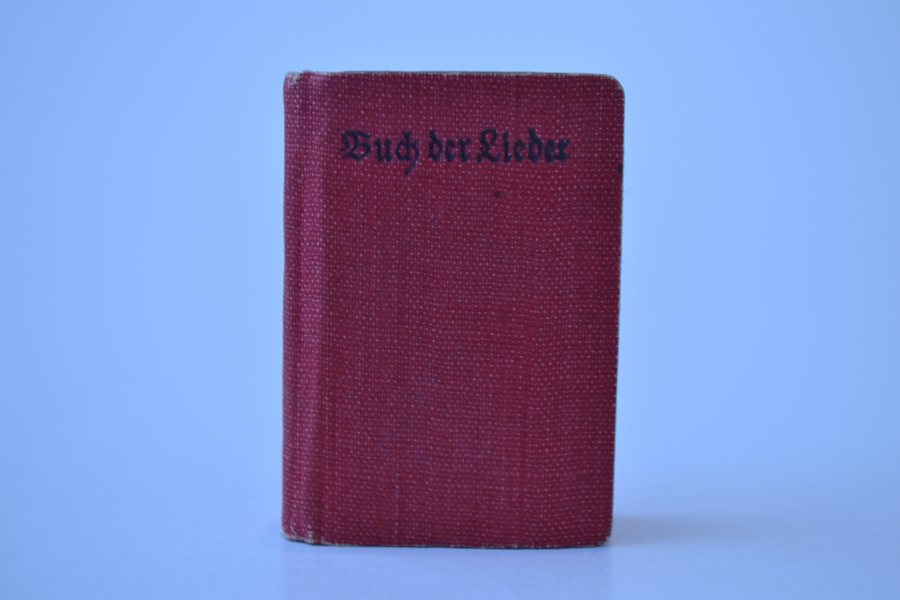 Könyv (Szent István Király Múzeum - Hetedhét Játékmúzeum, Székesfehérvár CC BY-NC-SA)