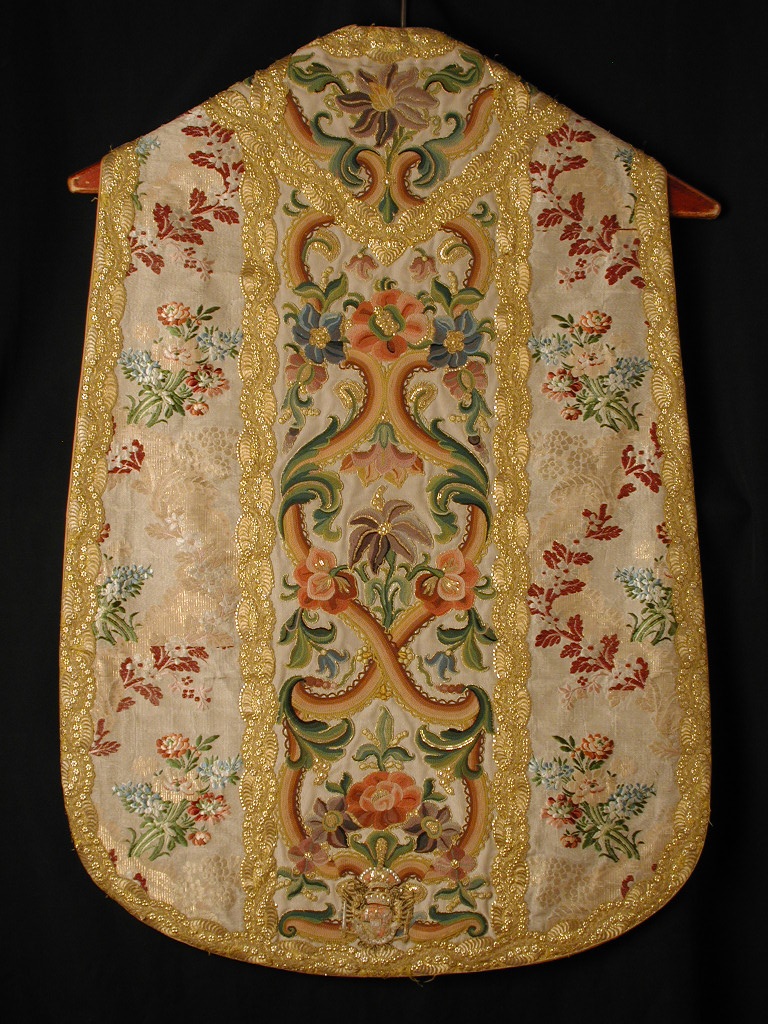 "Mária Terézia" casula felszereléssel casula (Pannonhalma Főapátsági Múzeum CC BY-NC-SA)
