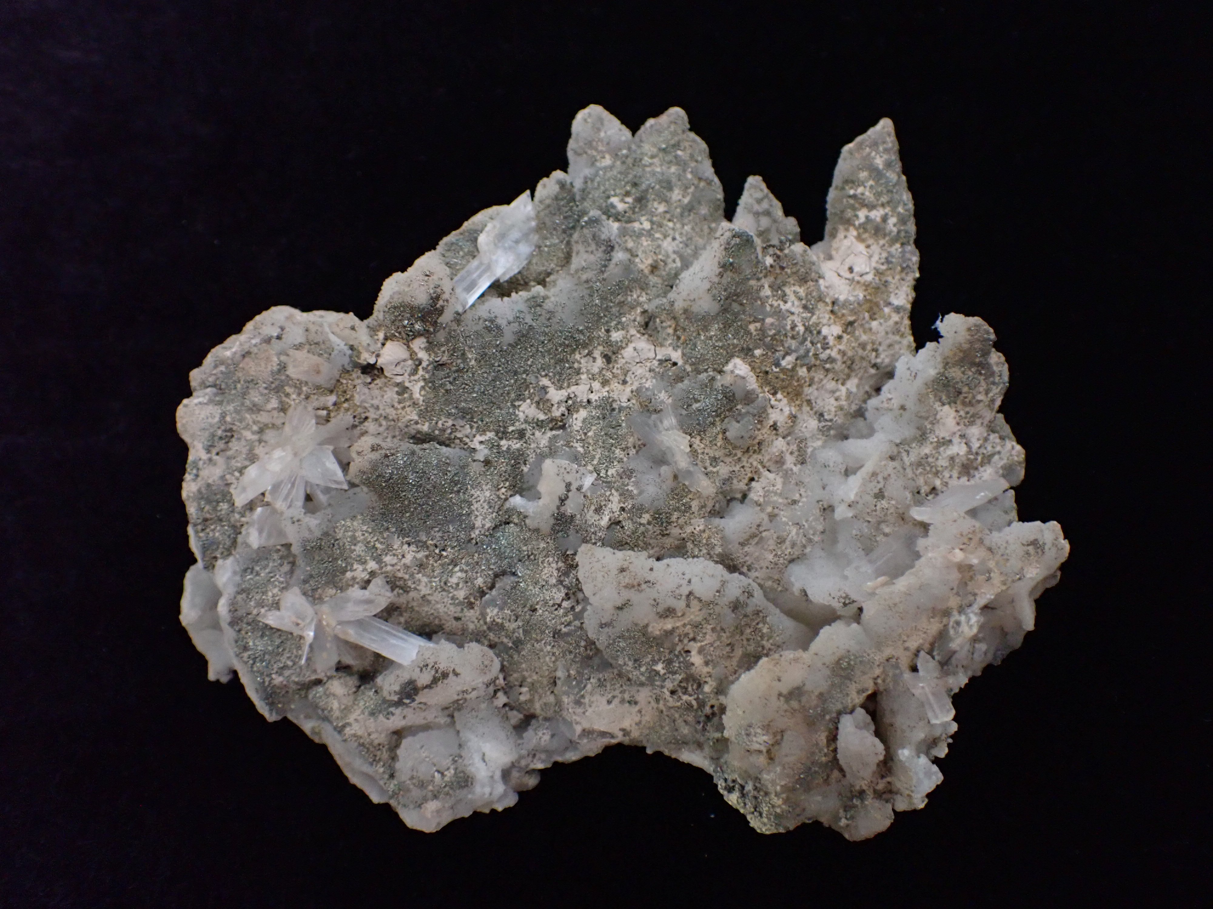 kvarc, markazit, gipsz (Pannonhalmi Főapátsági Múzeum CC BY-NC-SA)