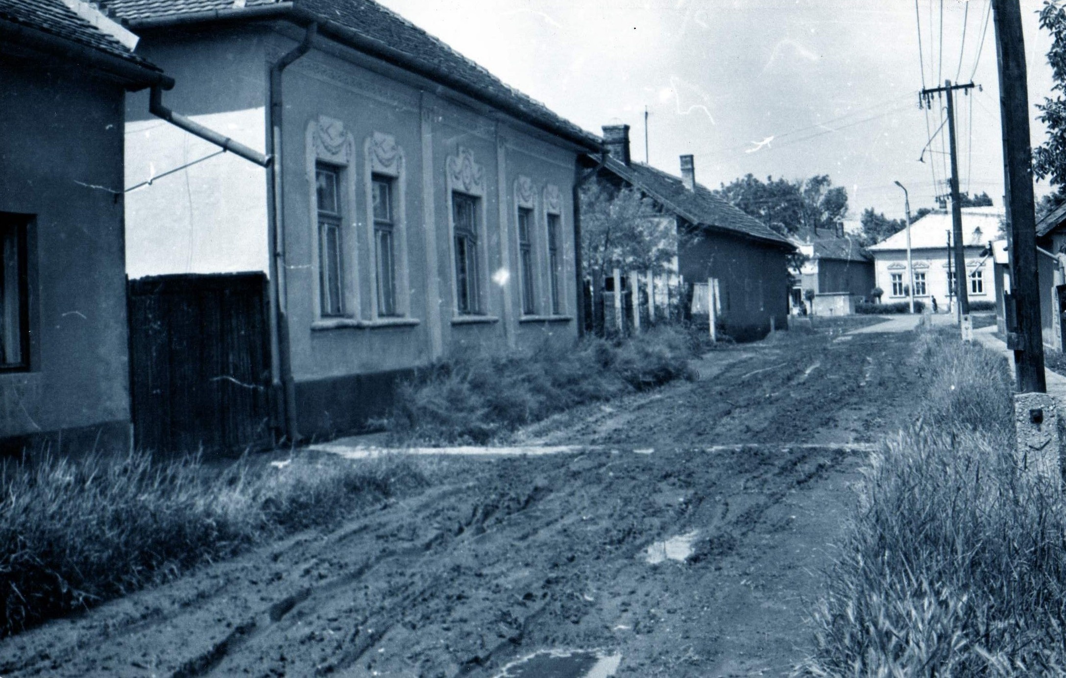 A régi, lebontott Bezerédi utca (Karacs Ferenc Múzeum, Püspökladány CC BY-NC-SA)