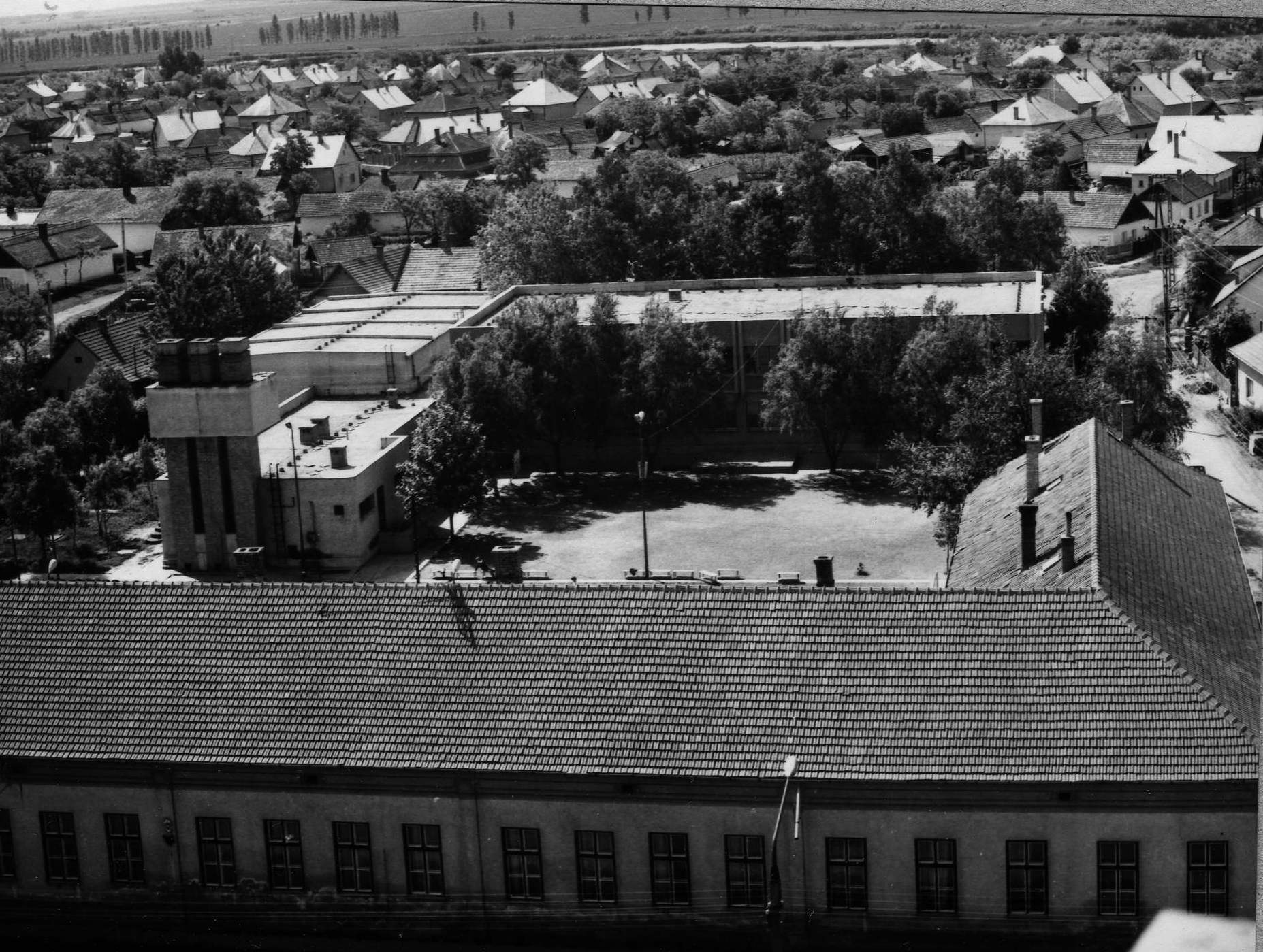 A Zója iskola főépülete (Karacs Ferenc Múzeum, Püspökladány CC BY-NC-SA)