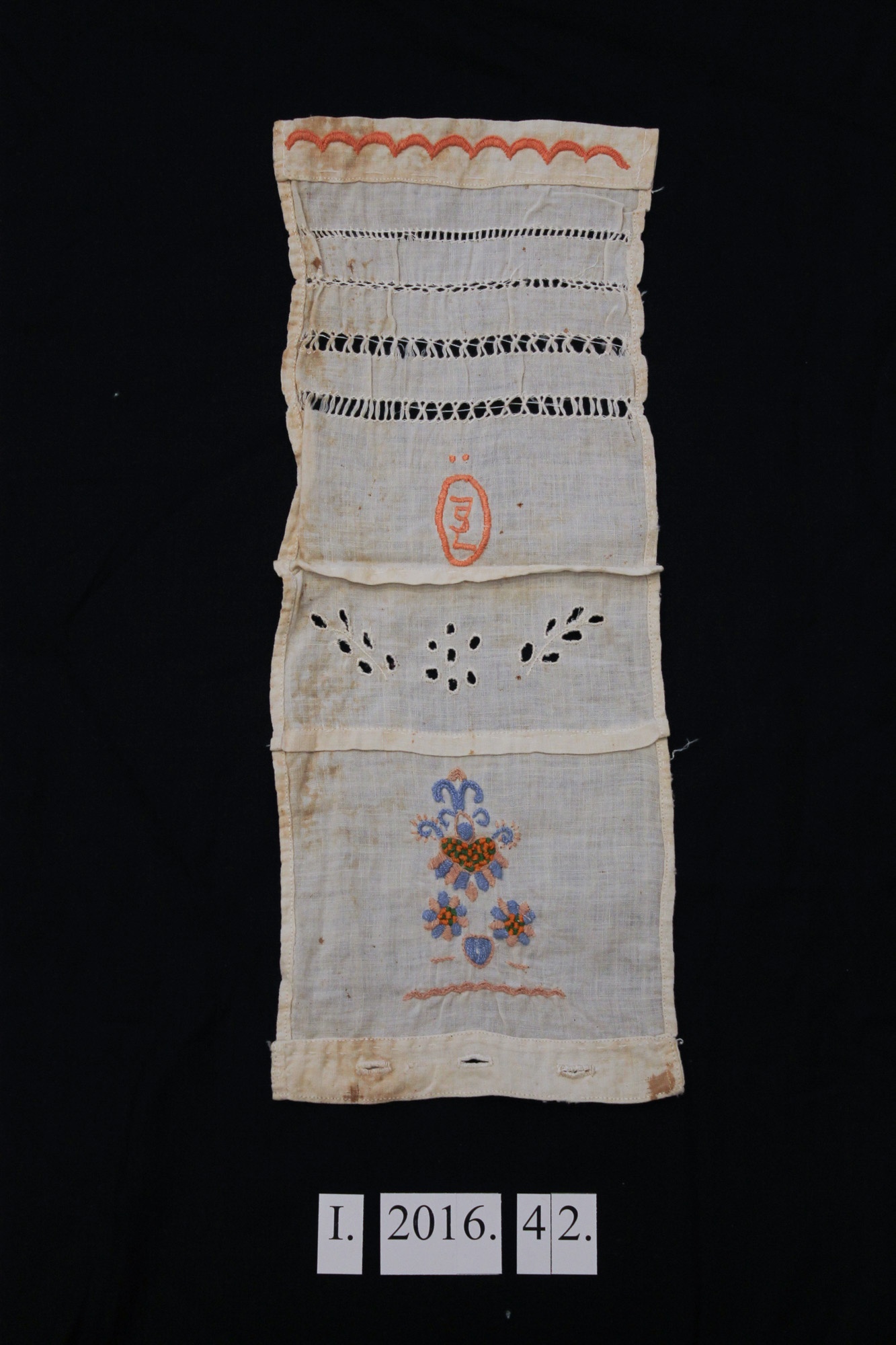Kézimunka-gyakorló vászon (Bihari Múzeum CC BY-NC-SA)