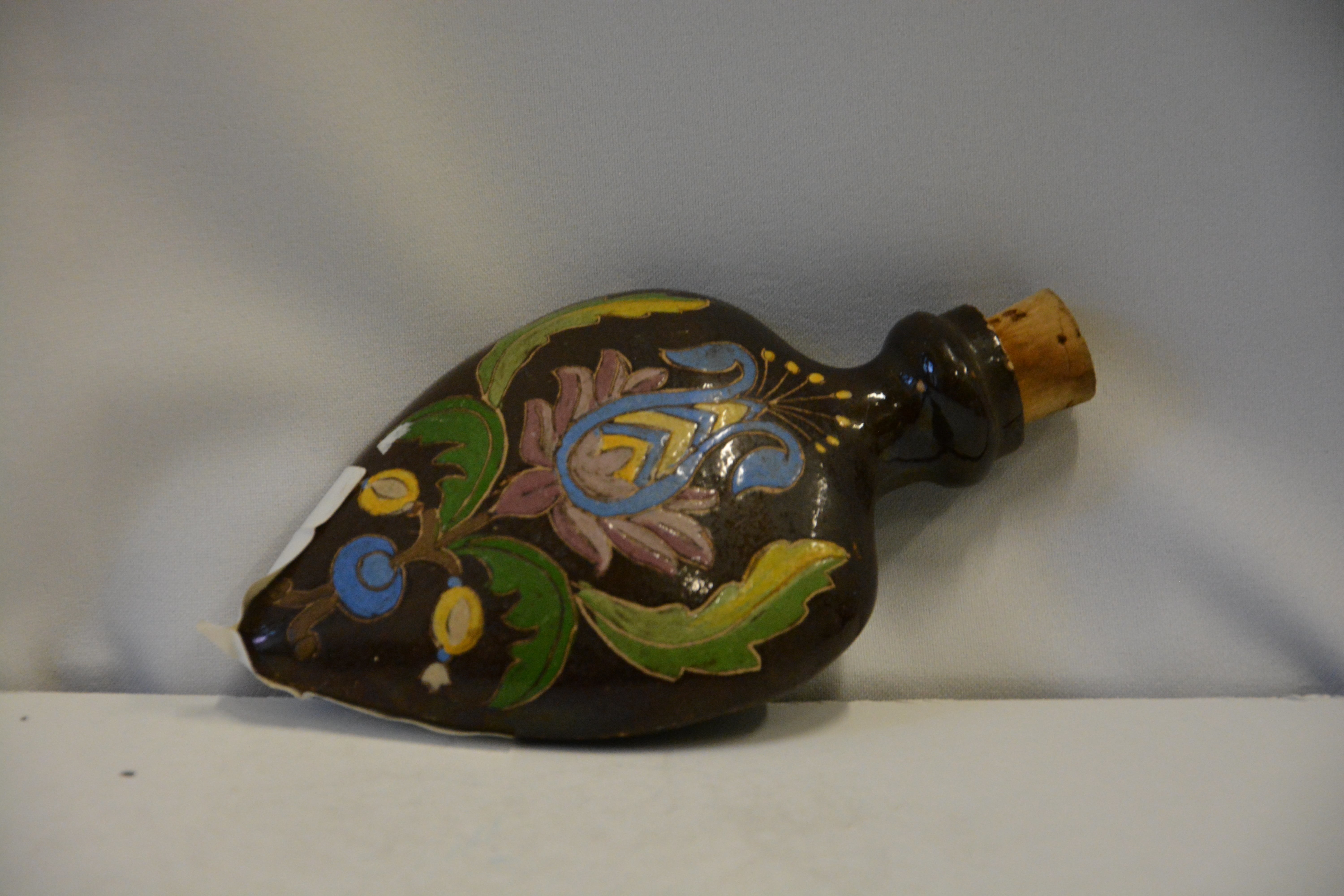 Díszkulacs (flaska) (Kunszentmártoni Helytörténeti Múzeum CC BY-NC-SA)