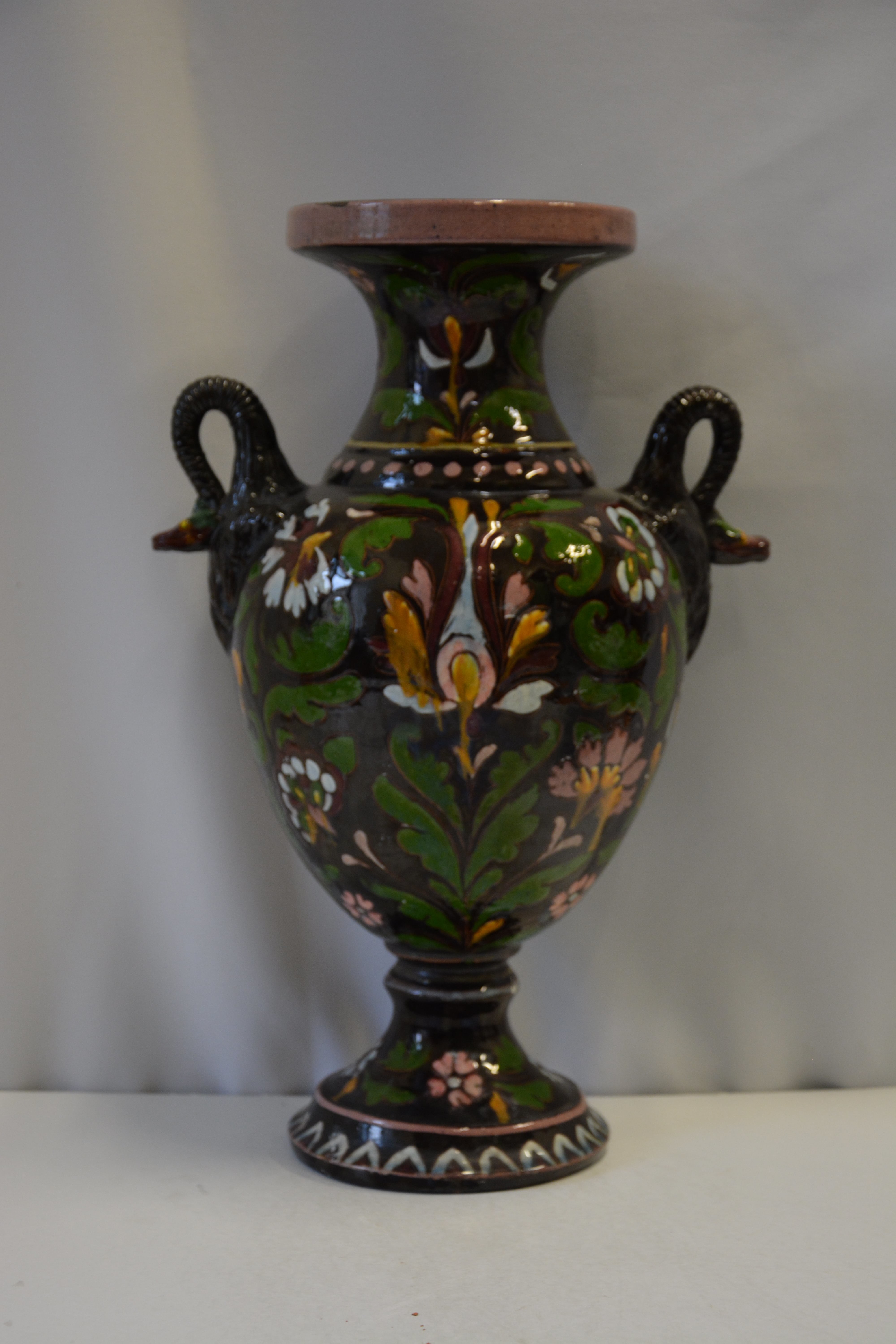 Hattyúfejes váza (Kunszentmártoni Helytörténeti Múzeum CC BY-NC-SA)