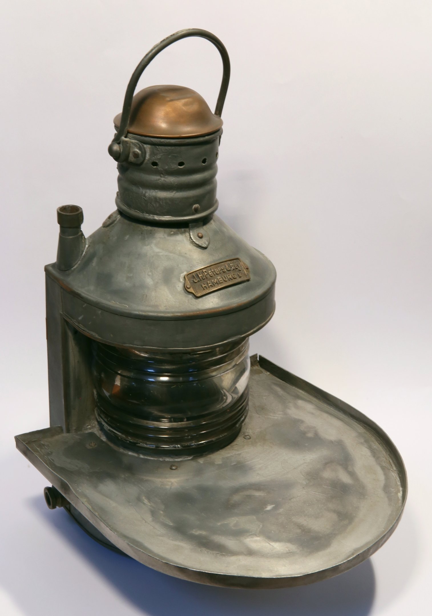 Hajóárbóc lámpa (Magyar Környezetvédelmi és Vízügyi Múzeum - Duna Múzeum CC BY-NC-SA)
