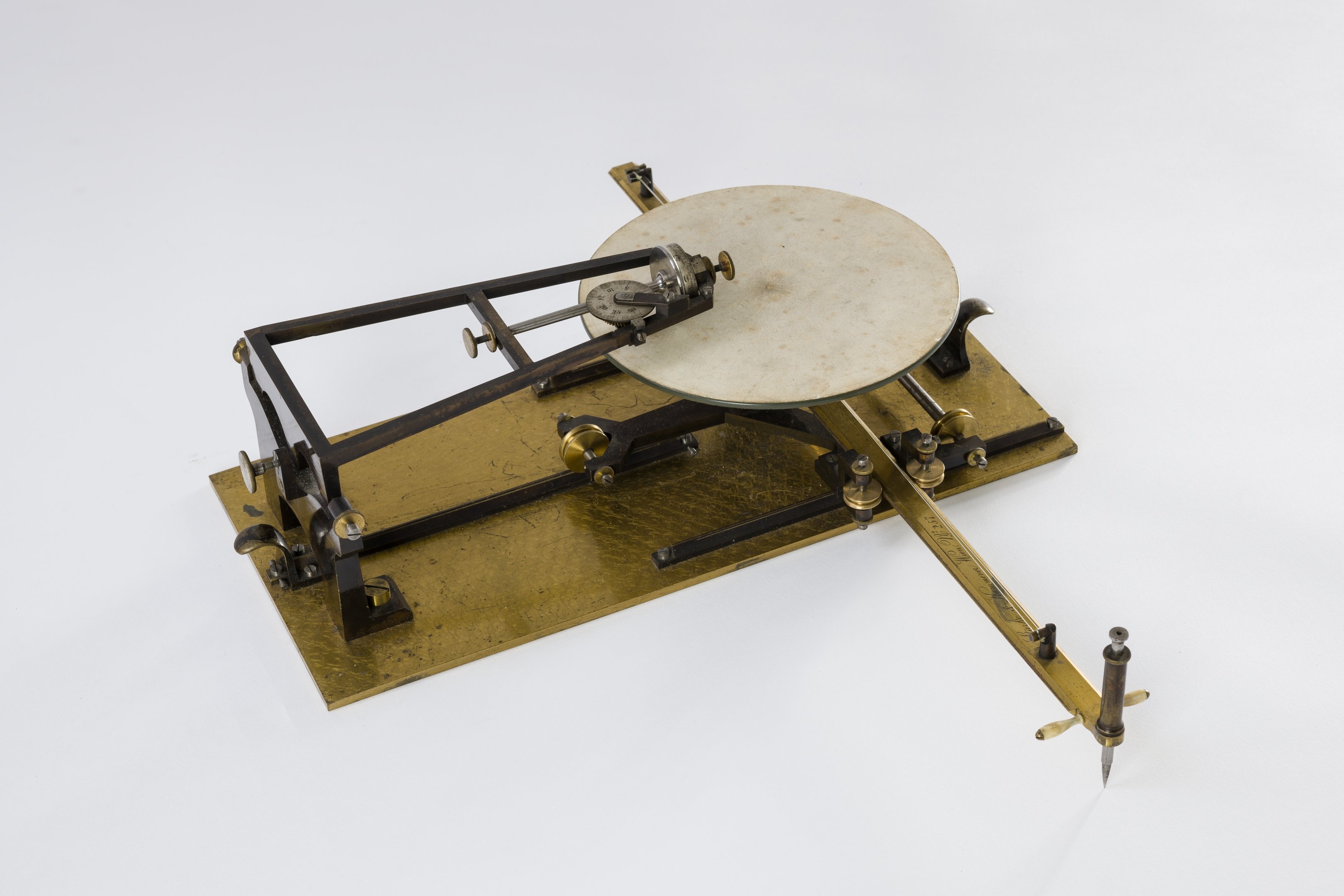 Welti-féle ortogonális planiméter (Magyar Környezetvédelmi és Vízügyi Múzeum - Duna Múzeum CC BY-NC-SA)