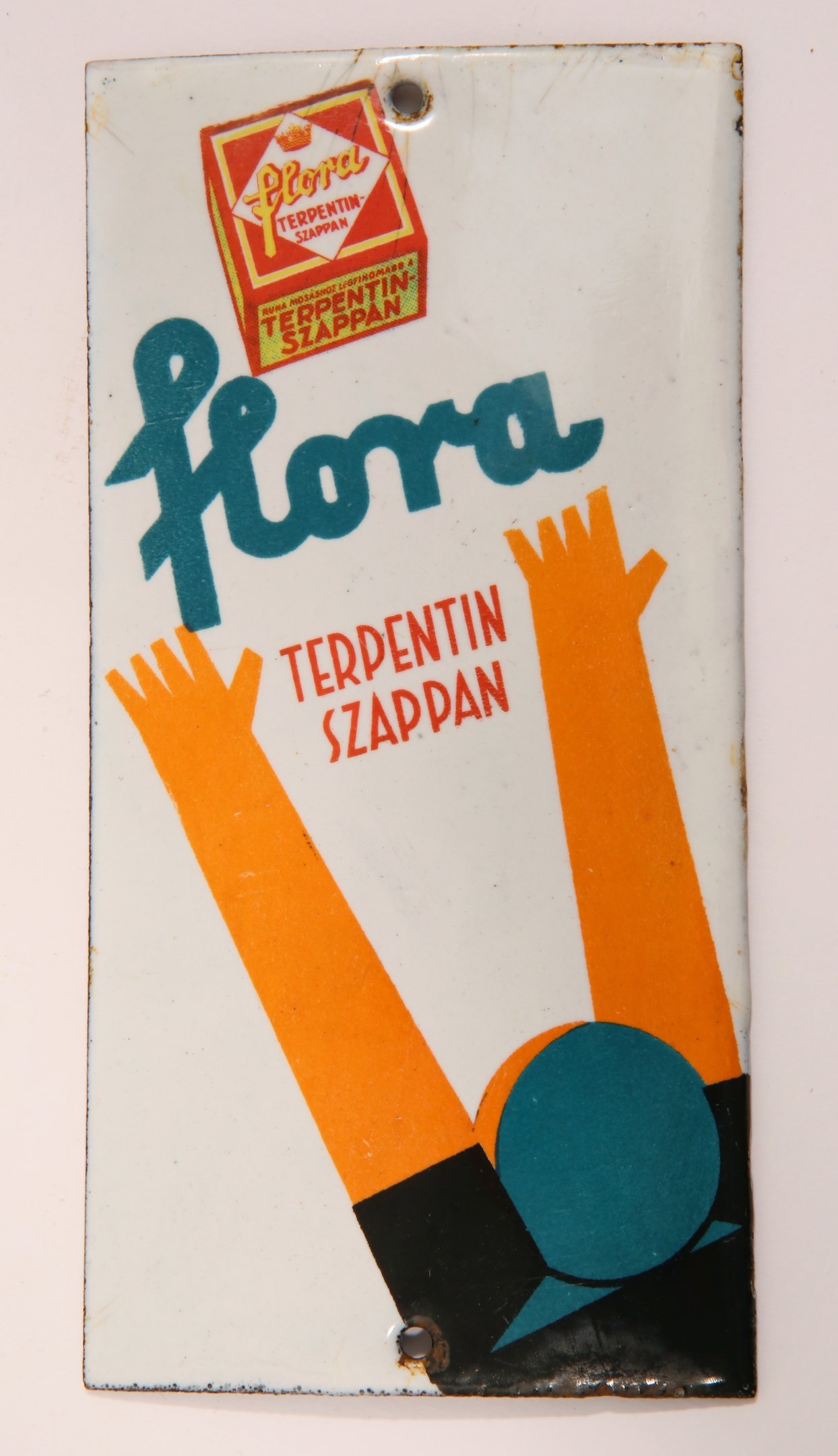 Flora szappan reklámtábla (Magyar Környezetvédelmi és Vízügyi Múzeum - Duna Múzeum CC BY-NC-SA)
