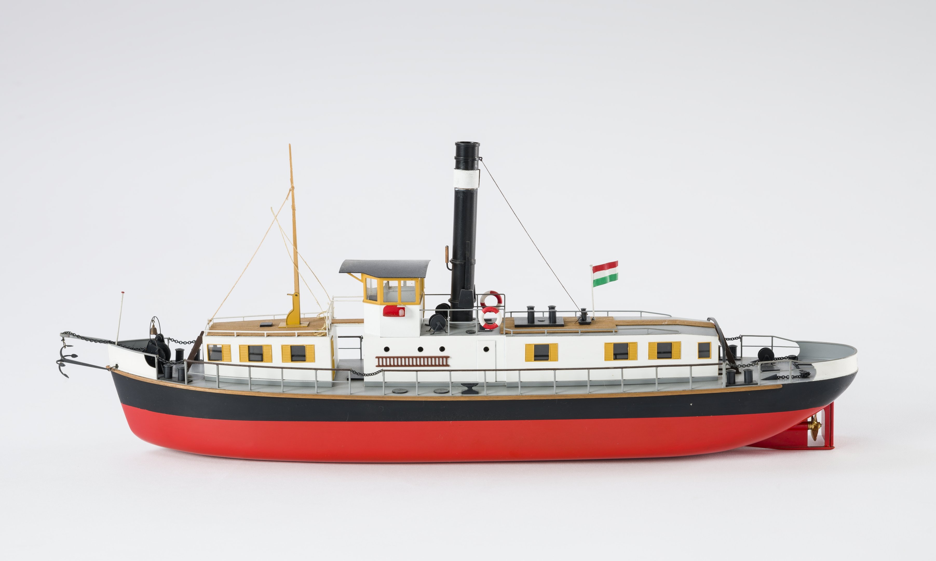 NINA személyhajó (Magyar Környezetvédelmi és Vízügyi Múzeum - Duna Múzeum CC BY-NC-SA)