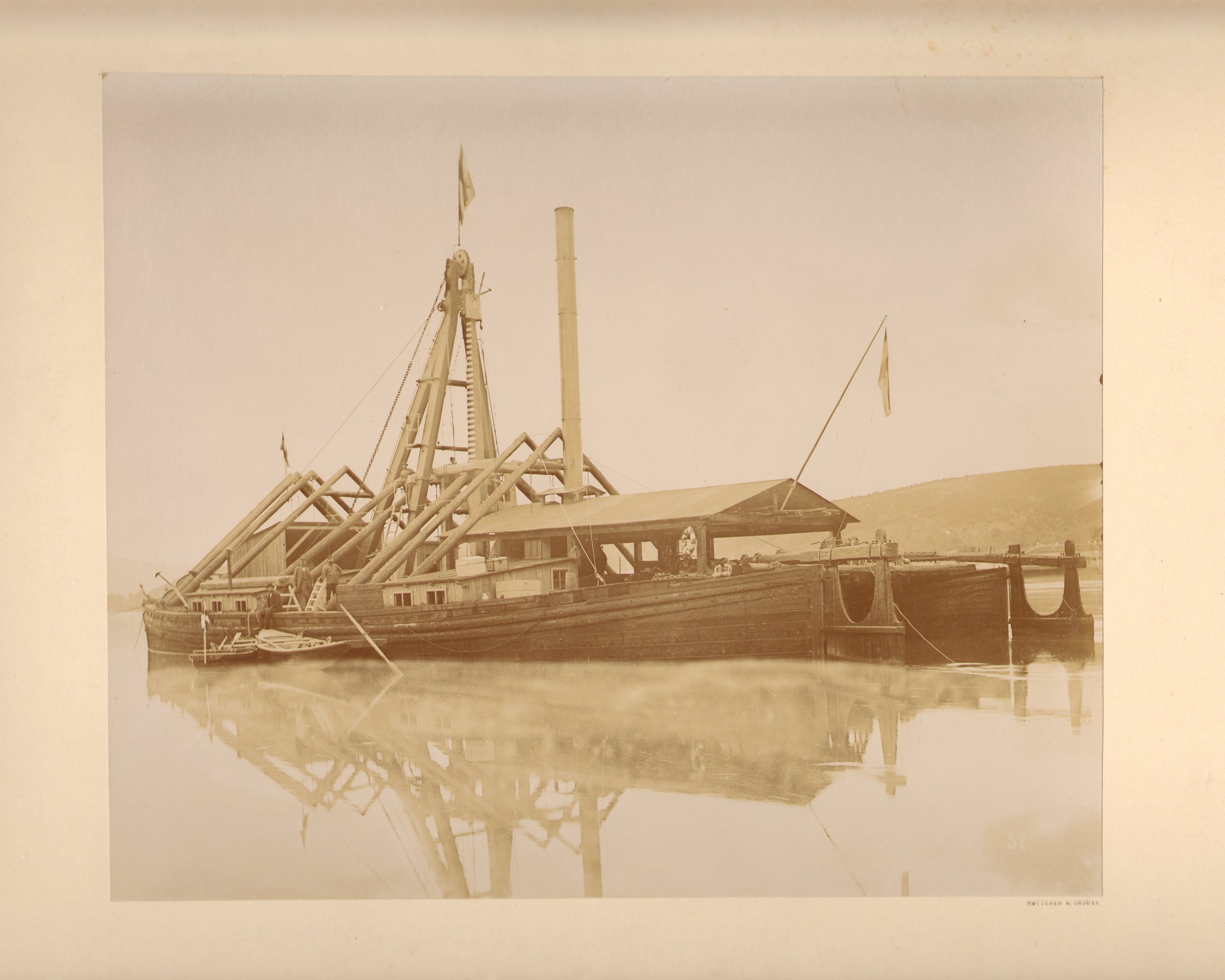Sziklazúzó-hajó (Magyar Környezetvédelmi és Vízügyi Múzeum - Duna Múzeum CC BY-NC-SA)