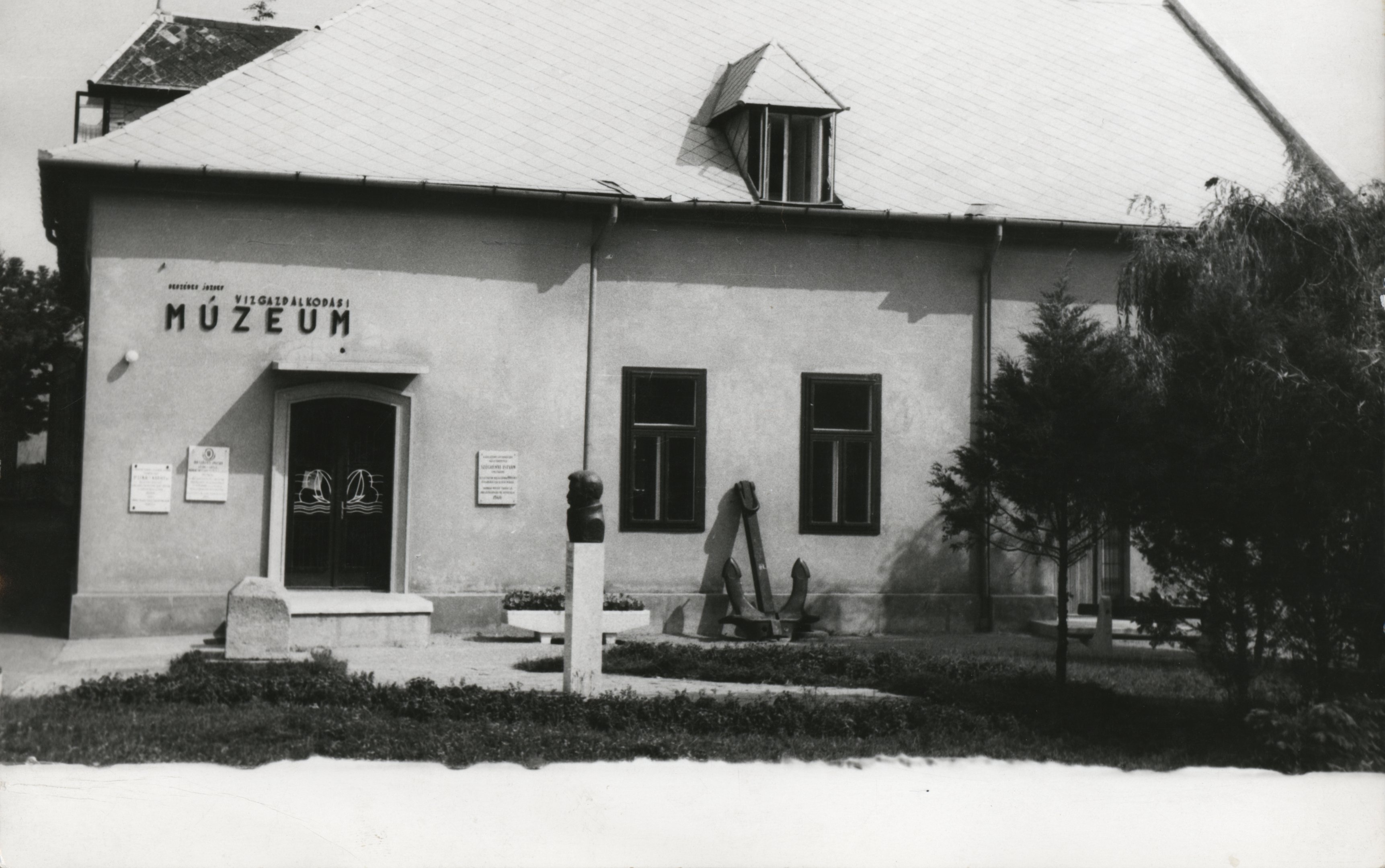 A siófoki Beszédes József Múzeum épülete (Magyar Környezetvédelmi és Vízügyi Múzeum - Duna Múzeum CC BY-NC-SA)