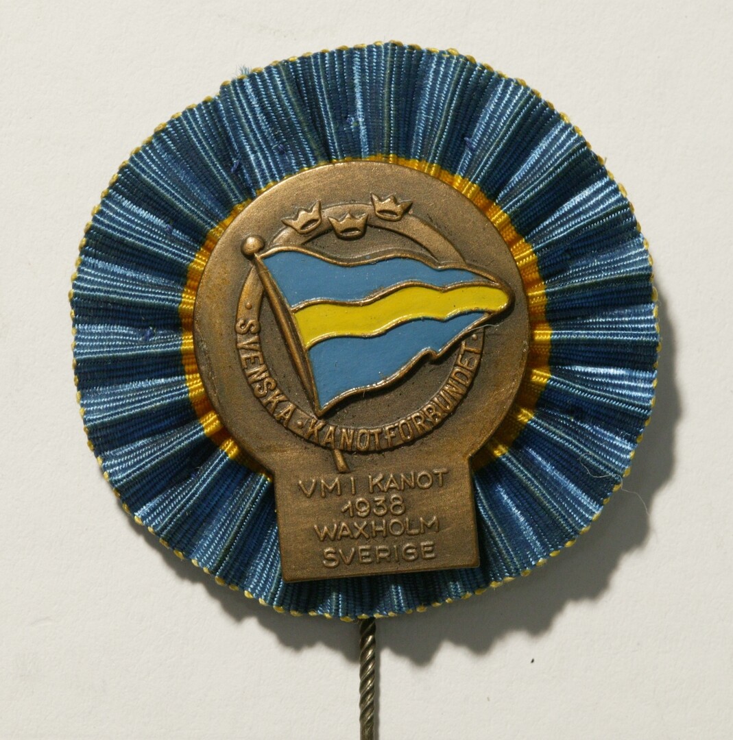 I. Kajak-kenu Világbajnokság 1938 jelvénye (Magyar Környezetvédelmi és Vízügyi Múzeum - Duna Múzeum CC BY-NC-SA)