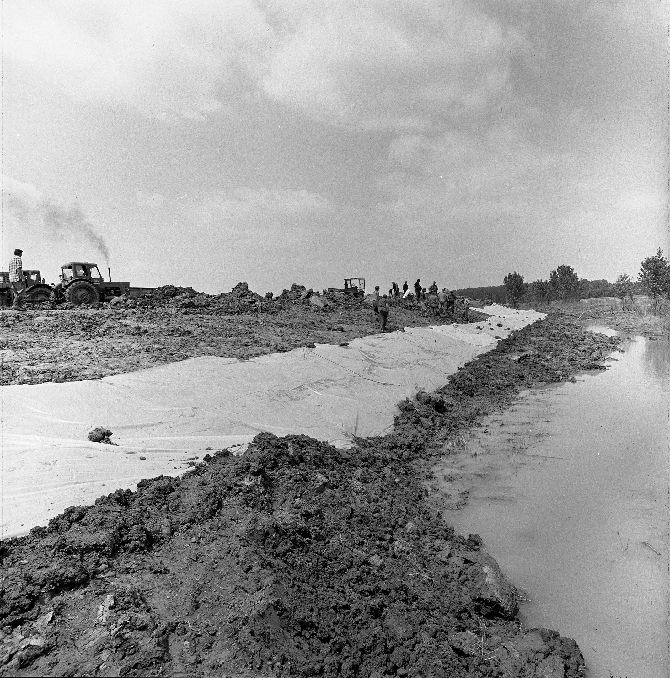 1974. évi árvíz a Körösök vidékén (Magyar Környezetvédelmi és Vízügyi Múzeum - Duna Múzeum CC BY-NC-SA)