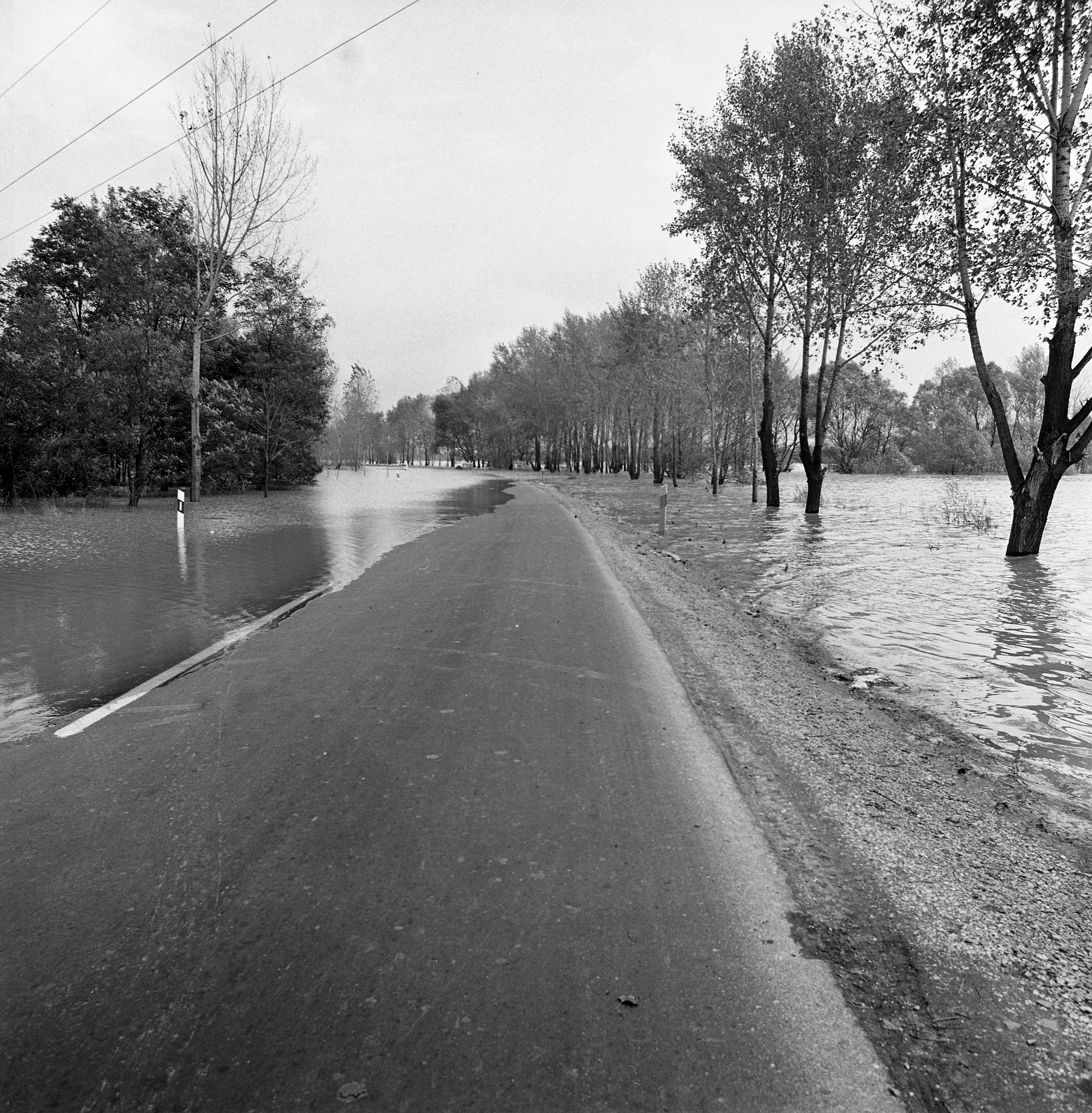 1974. évi árvíz a Sajón (Magyar Környezetvédelmi és Vízügyi Múzeum - Duna Múzeum CC BY-NC-SA)