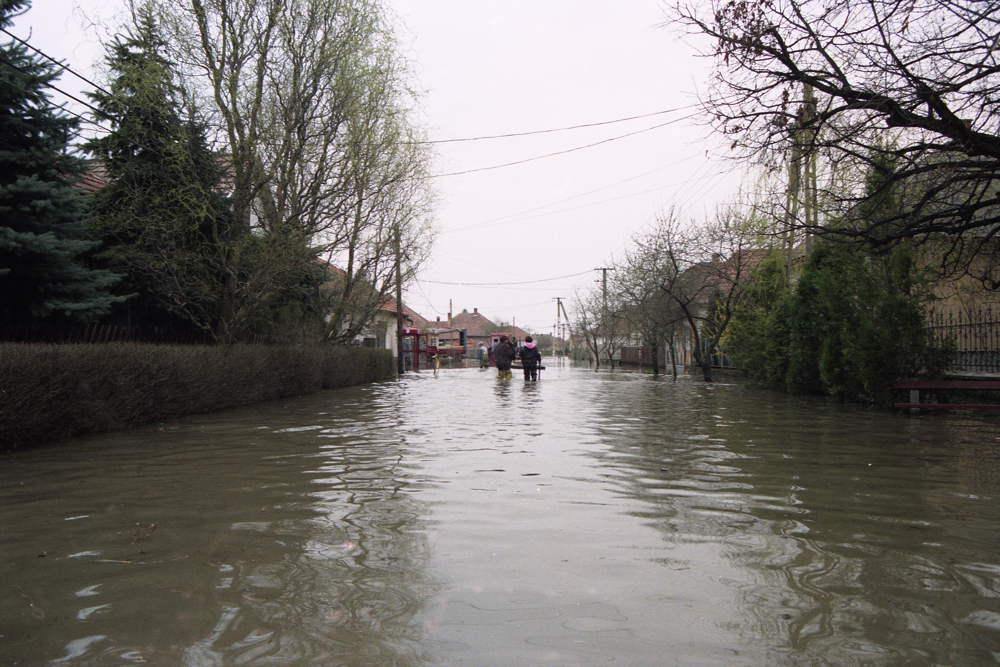 2000. évi árvíz a Tiszán (Magyar Környezetvédelmi és Vízügyi Múzeum - Duna Múzeum CC BY-NC-SA)