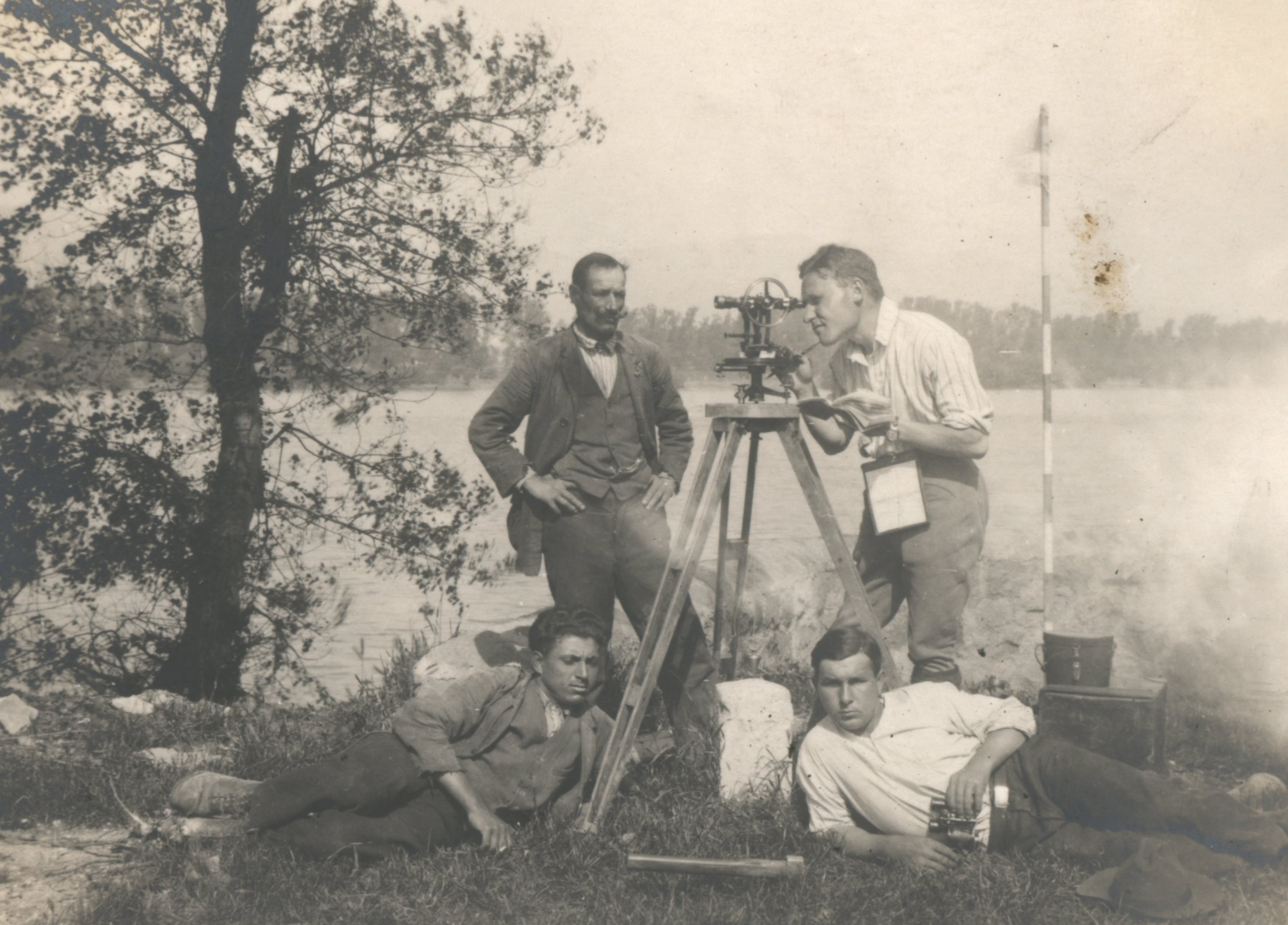Háromszögelés, 1928. április-június (Magyar Környezetvédelmi és Vízügyi Múzeum - Duna Múzeum CC BY-NC-SA)