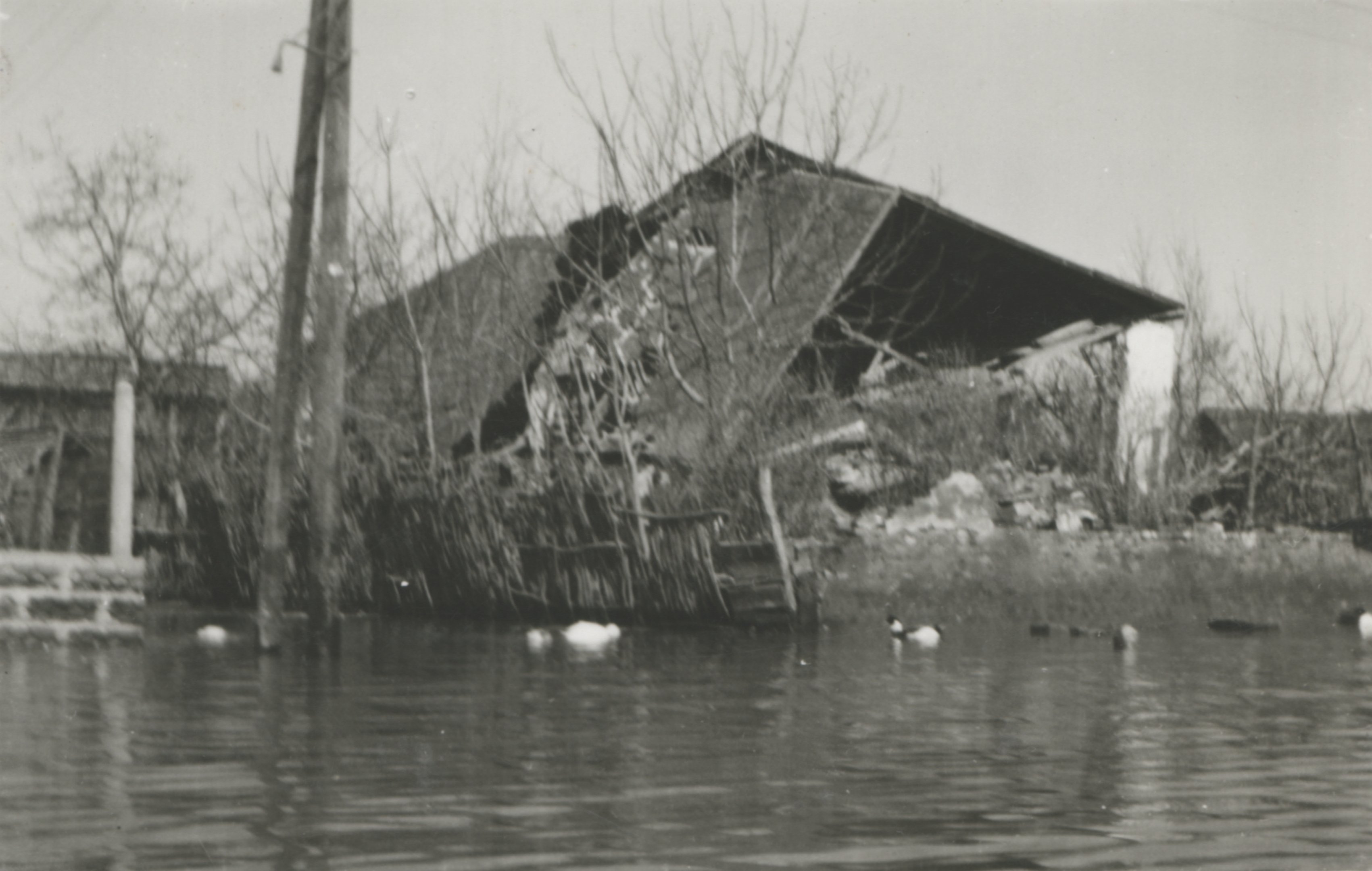 Bogyiszlói rombolások az árvíz nyomaival (Magyar Környezetvédelmi és Vízügyi Múzeum - Duna Múzeum CC BY-NC-SA)