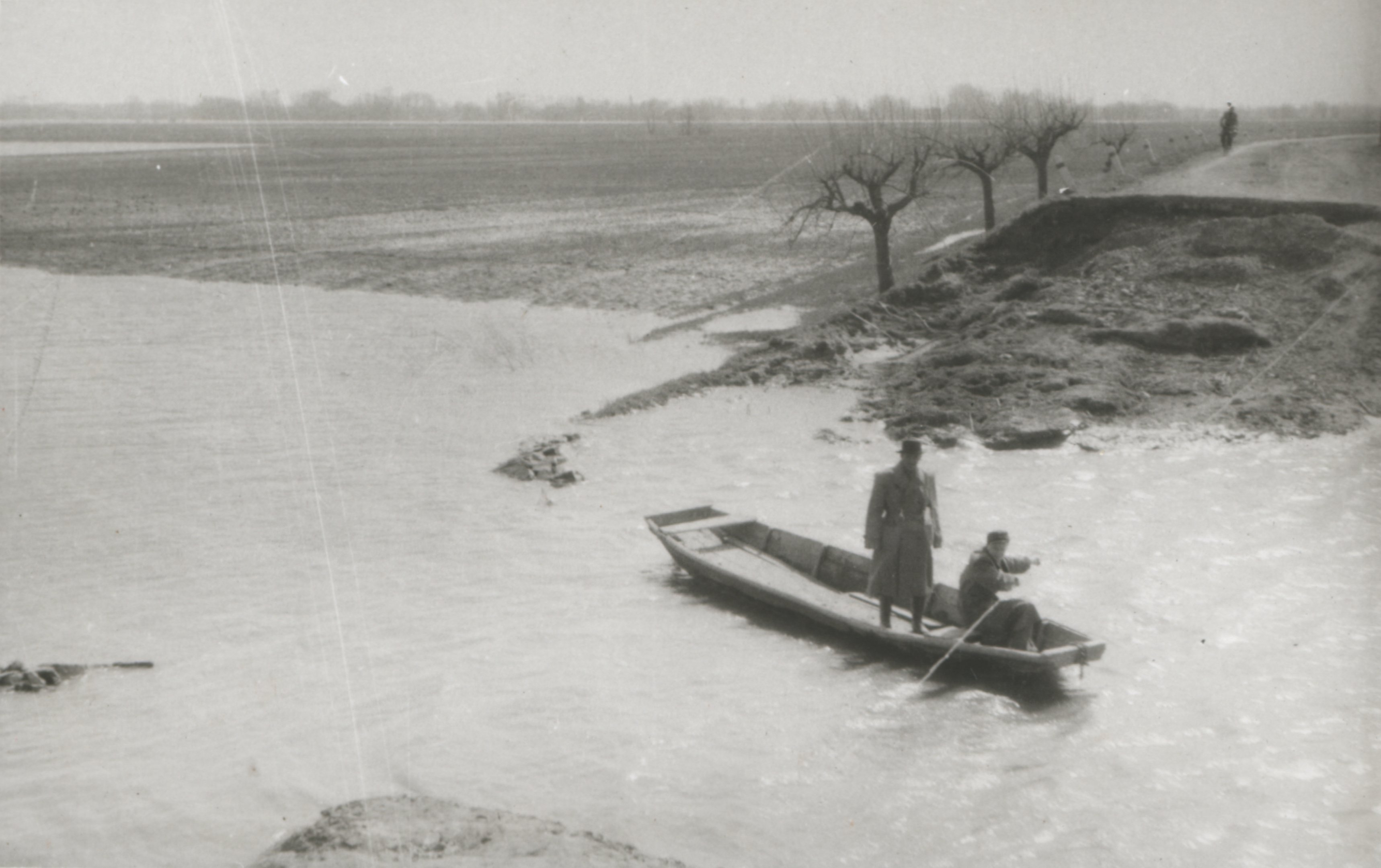A Bölcske-Madocsa út kőhídját az árvíz elvitte (Magyar Környezetvédelmi és Vízügyi Múzeum - Duna Múzeum CC BY-NC-SA)