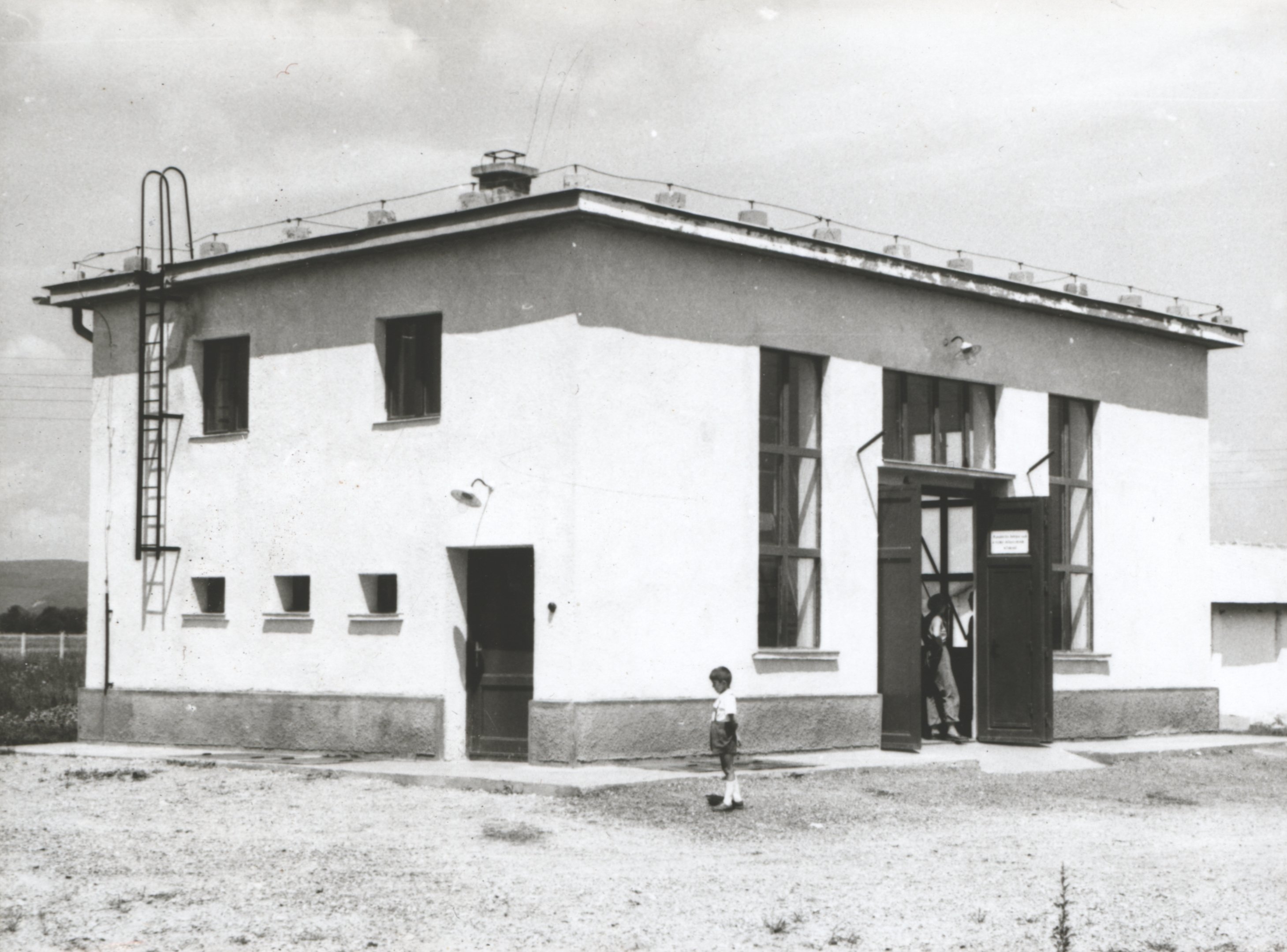 A Borsodi Regionális Vízmű kazincbarcikai ideiglenes szivattyúháza (Magyar Környezetvédelmi és Vízügyi Múzeum - Duna Múzeum CC BY-NC-SA)