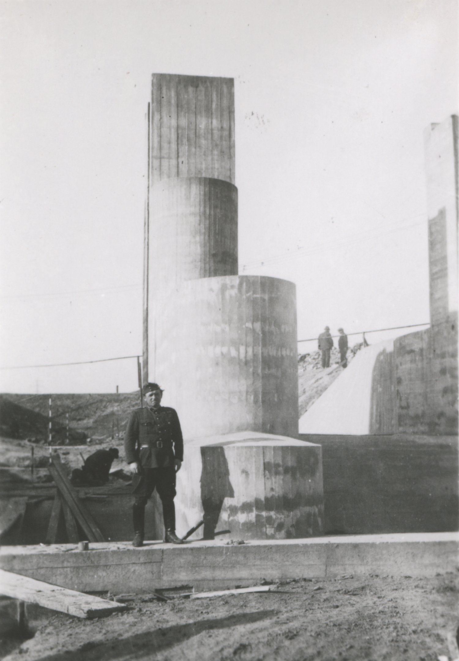 Duzzasztómű - Pillér készen, betonozva (Magyar Környezetvédelmi és Vízügyi Múzeum - Duna Múzeum CC BY-NC-SA)