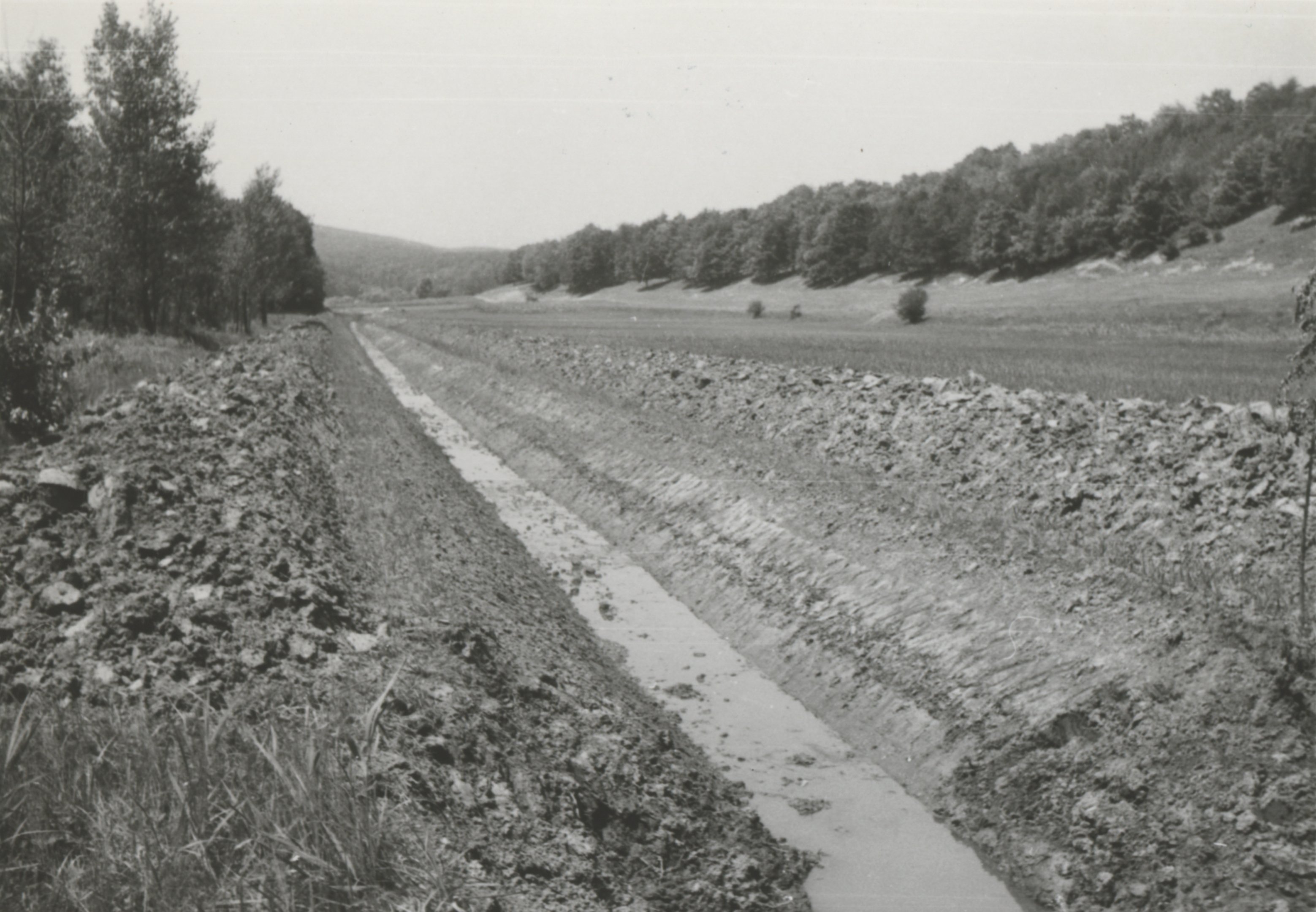 Gyermelyi vízfolyás, 1968 (Magyar Környezetvédelmi és Vízügyi Múzeum - Duna Múzeum CC BY-NC-SA)