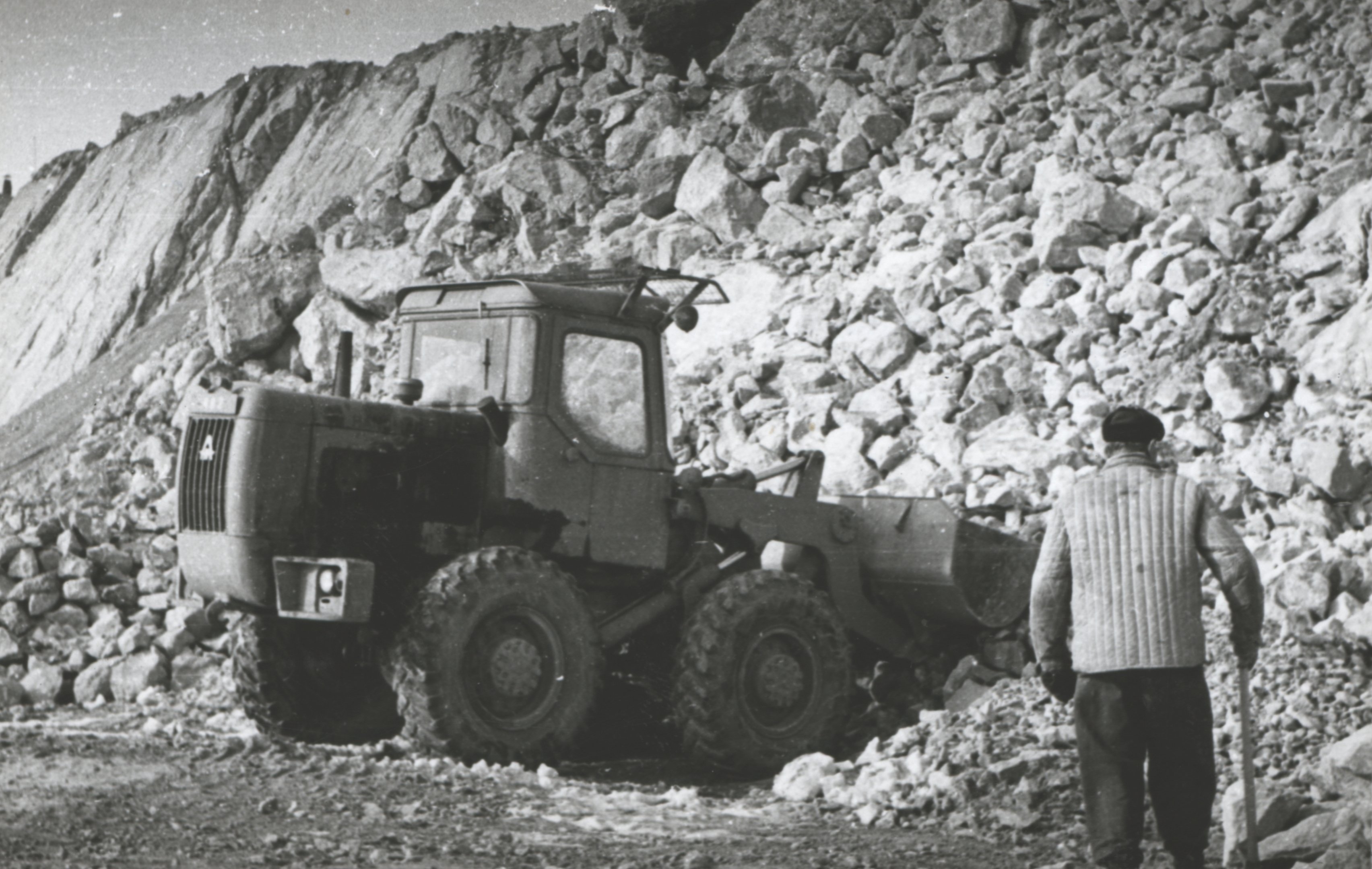 A folyamszabályozási munkához szükséges 22 ezer tonna terméskő nagy részét a Nagyharsányi kőbányából szállítottuk (Magyar Környezetvédelmi és Vízügyi Múzeum - Duna Múzeum CC BY-NC-SA)