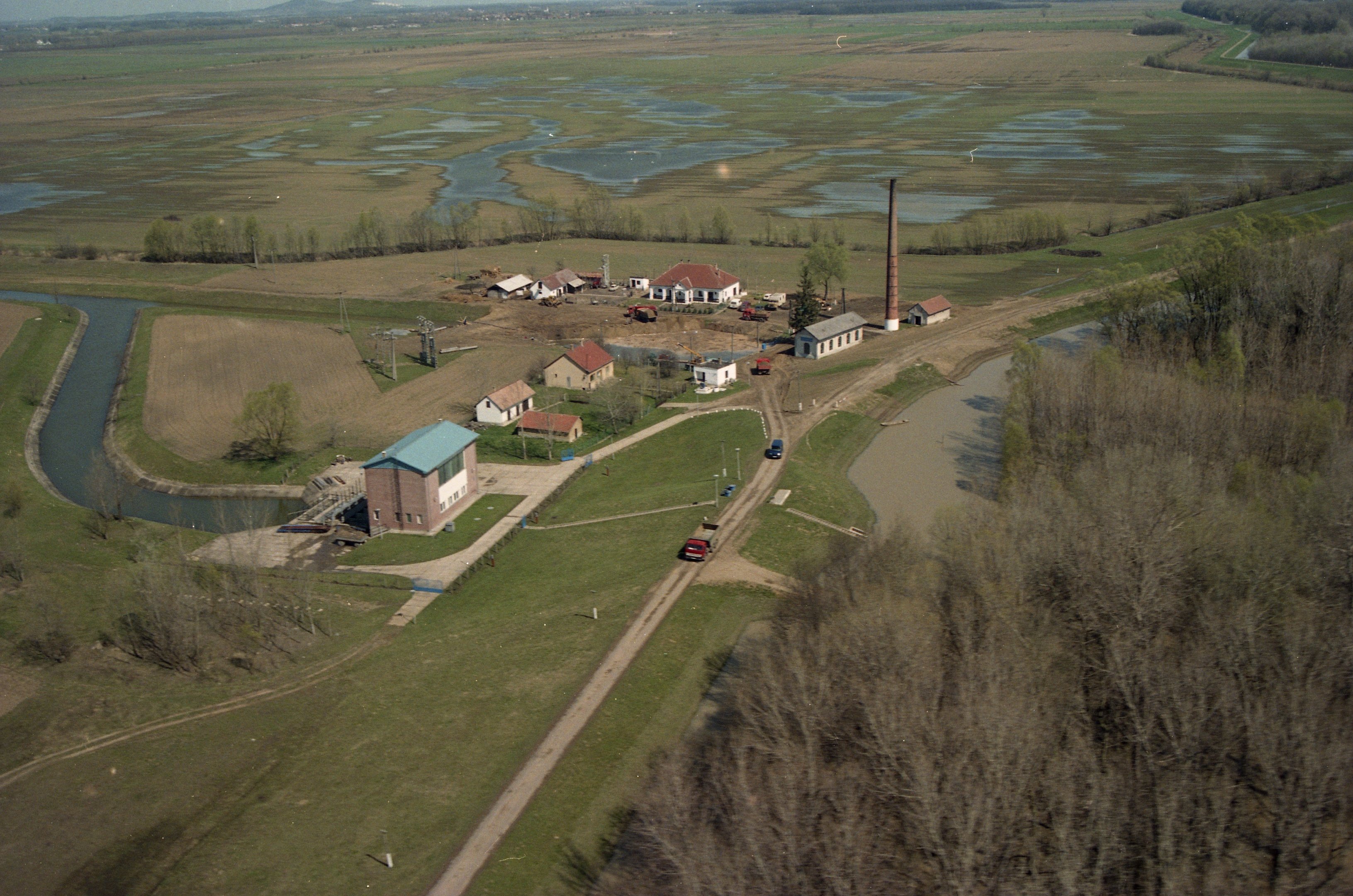 2000. évi árvíz a Tiszán - Ricse (Magyar Környezetvédelmi és Vízügyi Múzeum - Duna Múzeum CC BY-NC-SA)