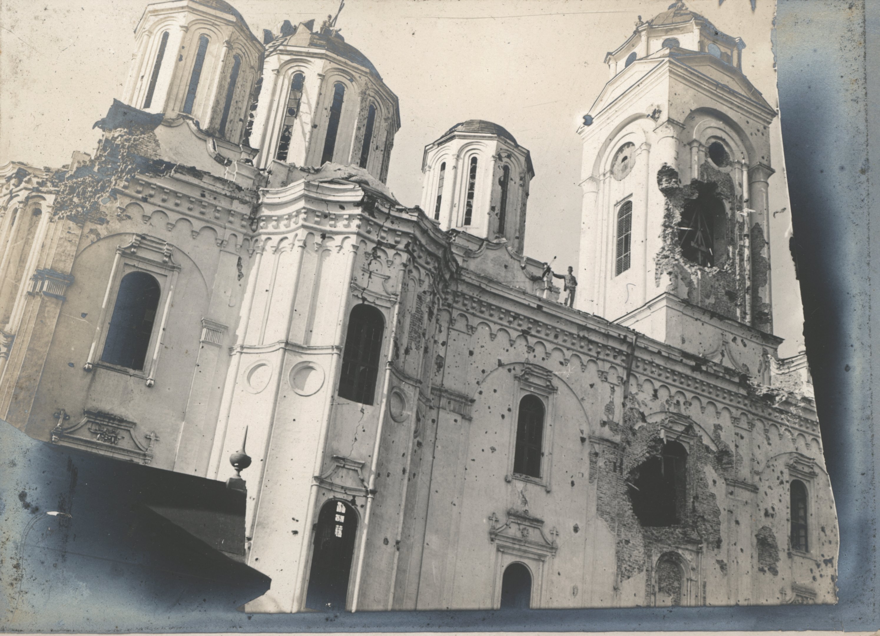 Németek által bombázott templom Szendrőn (Magyar Környezetvédelmi és Vízügyi Múzeum - Duna Múzeum CC BY-NC-SA)