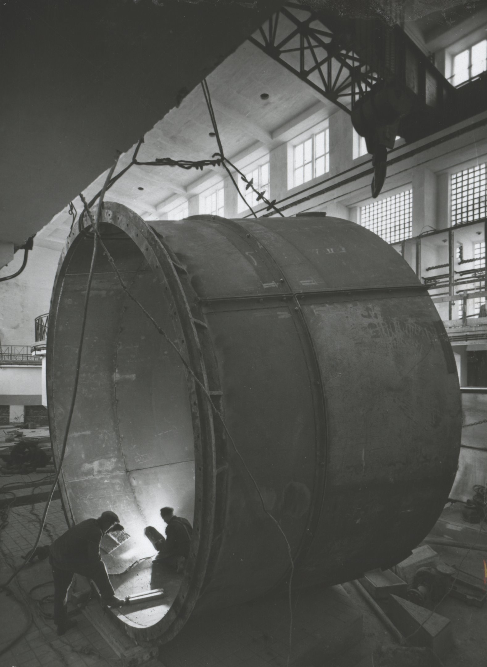 A turbinaház acéllemez bélése beépítés előtt (Magyar Környezetvédelmi és Vízügyi Múzeum - Duna Múzeum CC BY-NC-SA)