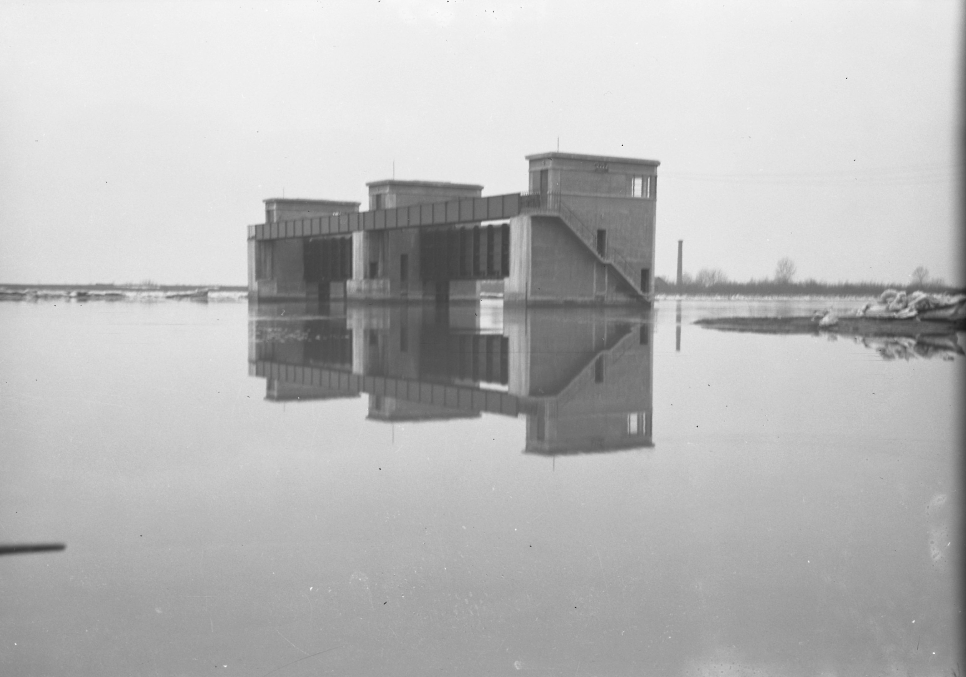 Tavaszi árvíz a Körösön, 1940. március 20. (Magyar Környezetvédelmi és Vízügyi Múzeum - Duna Múzeum CC BY-NC-SA)