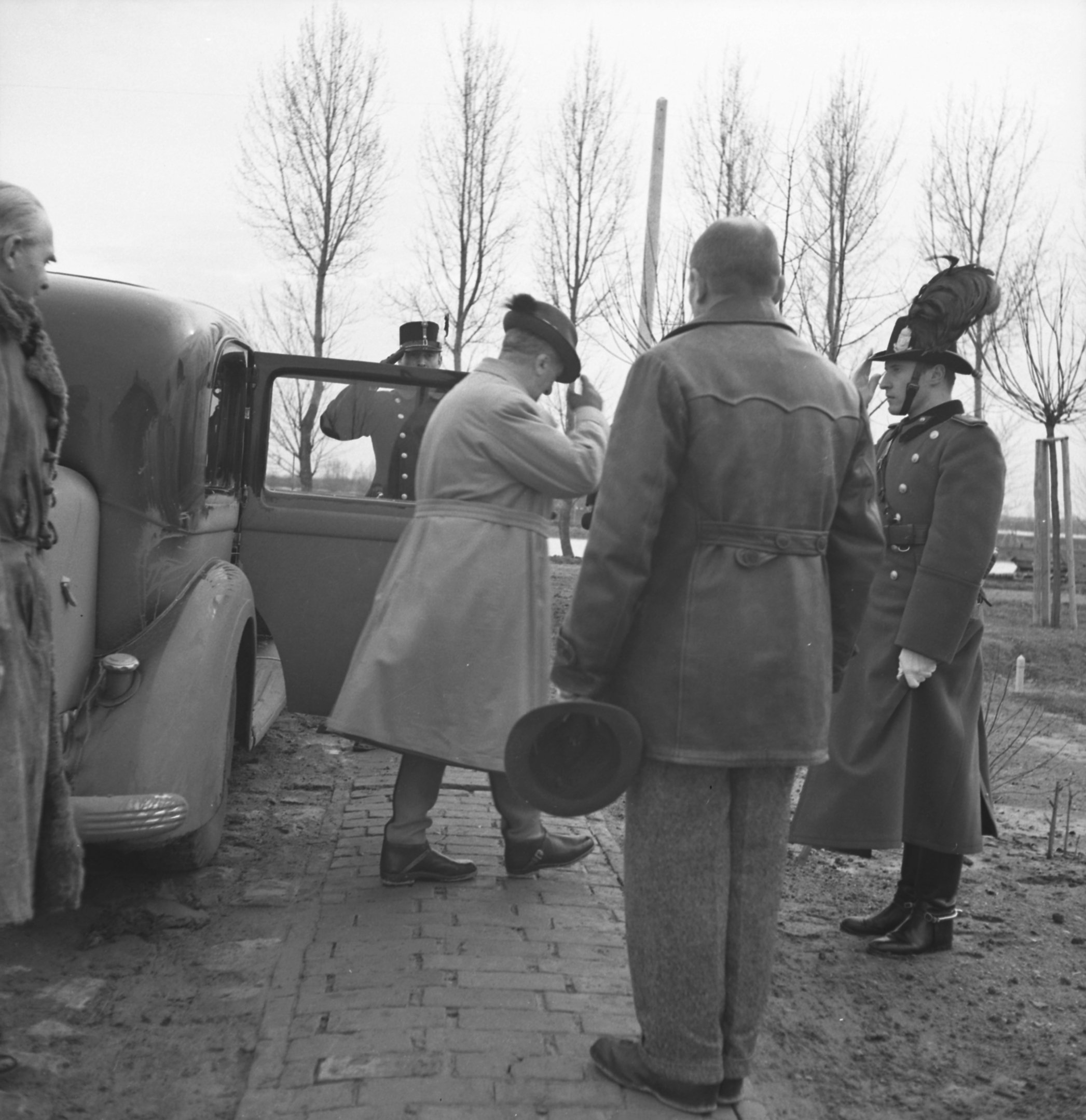 Kormányzói látogatás, 1941. február 20. (Magyar Környezetvédelmi és Vízügyi Múzeum - Duna Múzeum CC BY-NC-SA)