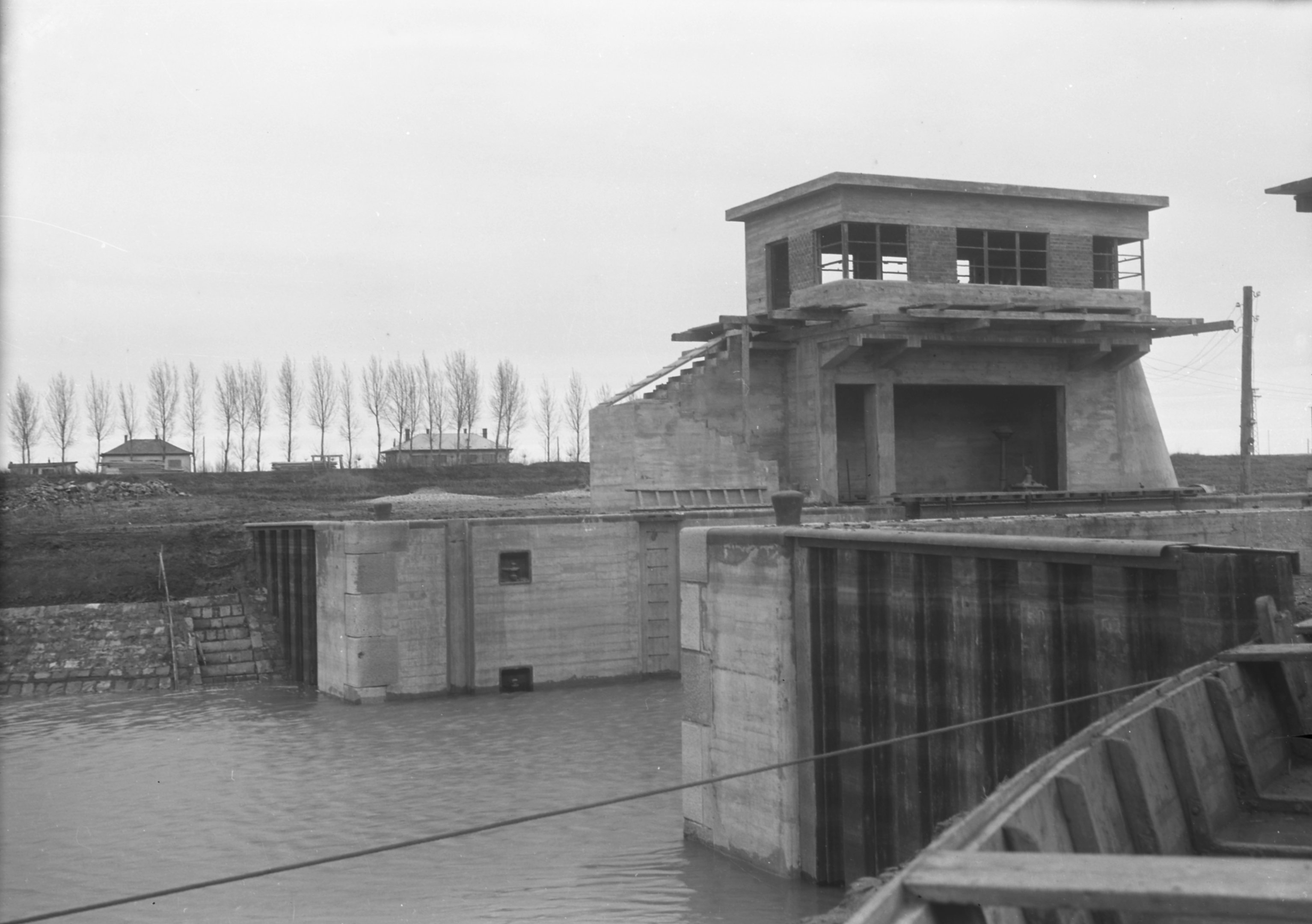 Kapcsolóház, 1941. december 20. (Magyar Környezetvédelmi és Vízügyi Múzeum - Duna Múzeum CC BY-NC-SA)