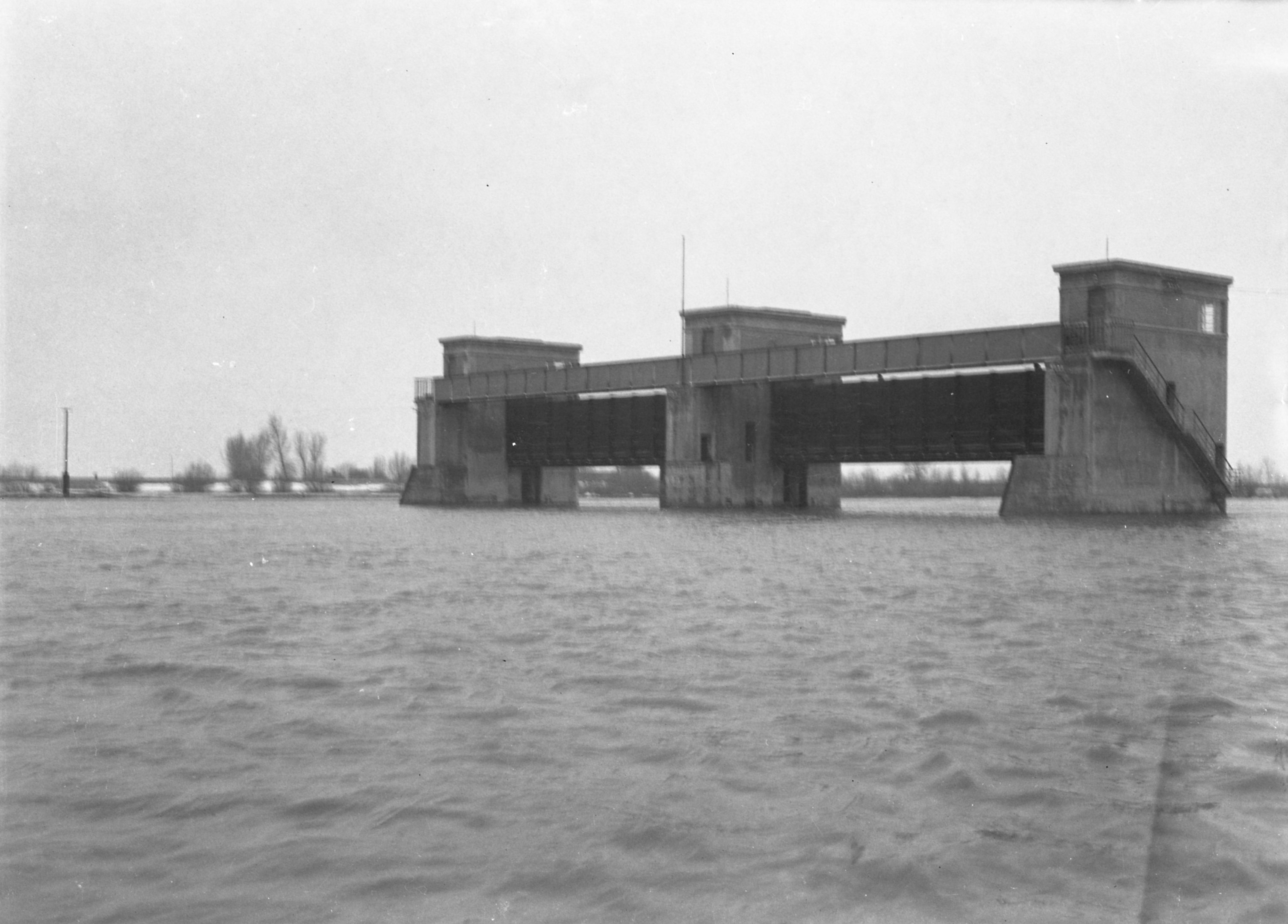 1942. évi márciusi árvíz, 1942. március 6. (Magyar Környezetvédelmi és Vízügyi Múzeum - Duna Múzeum CC BY-NC-SA)