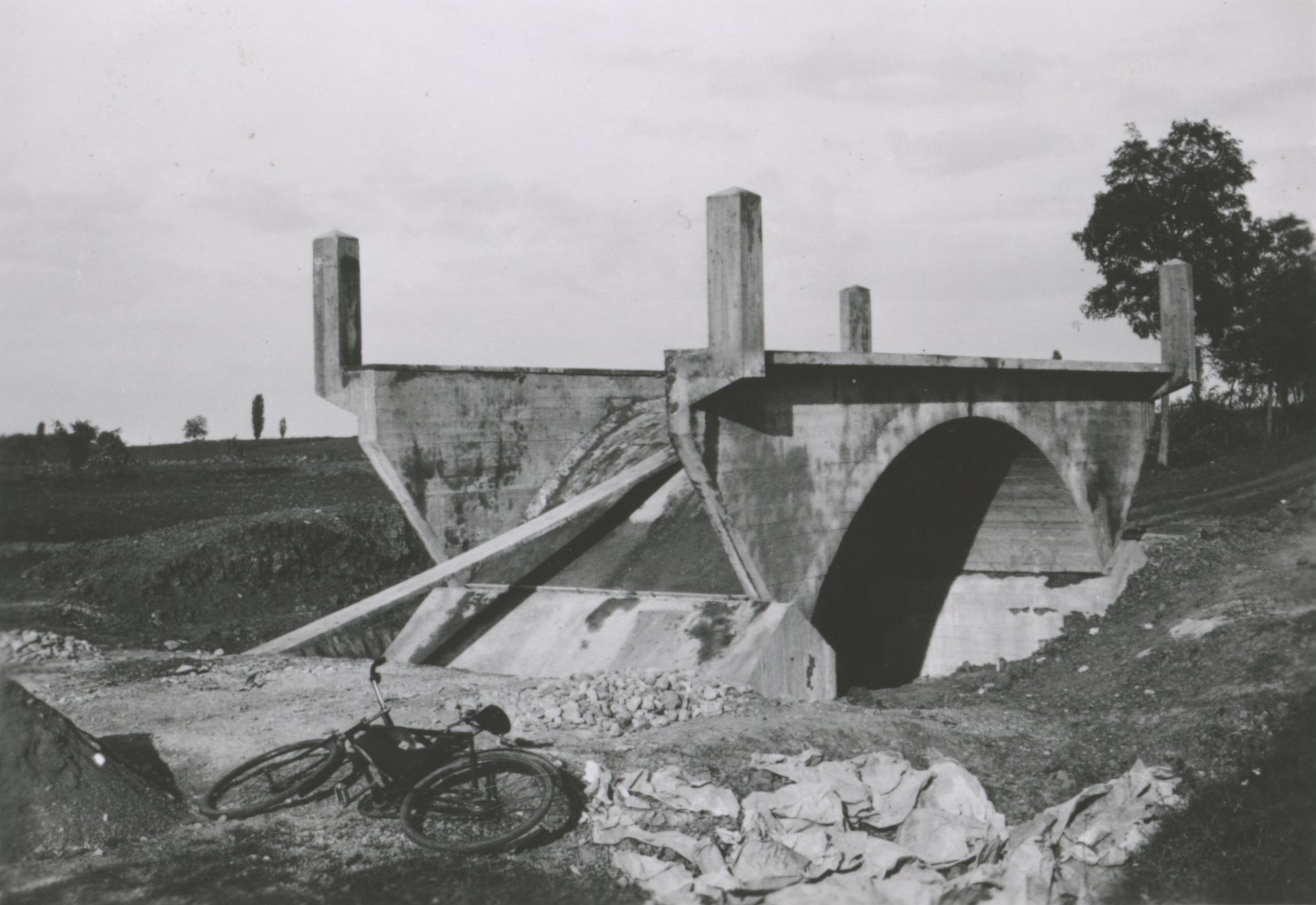 18. sz. híd kizsaluzás után, 1938. október 19. (Magyar Környezetvédelmi és Vízügyi Múzeum - Duna Múzeum CC BY-NC-SA)