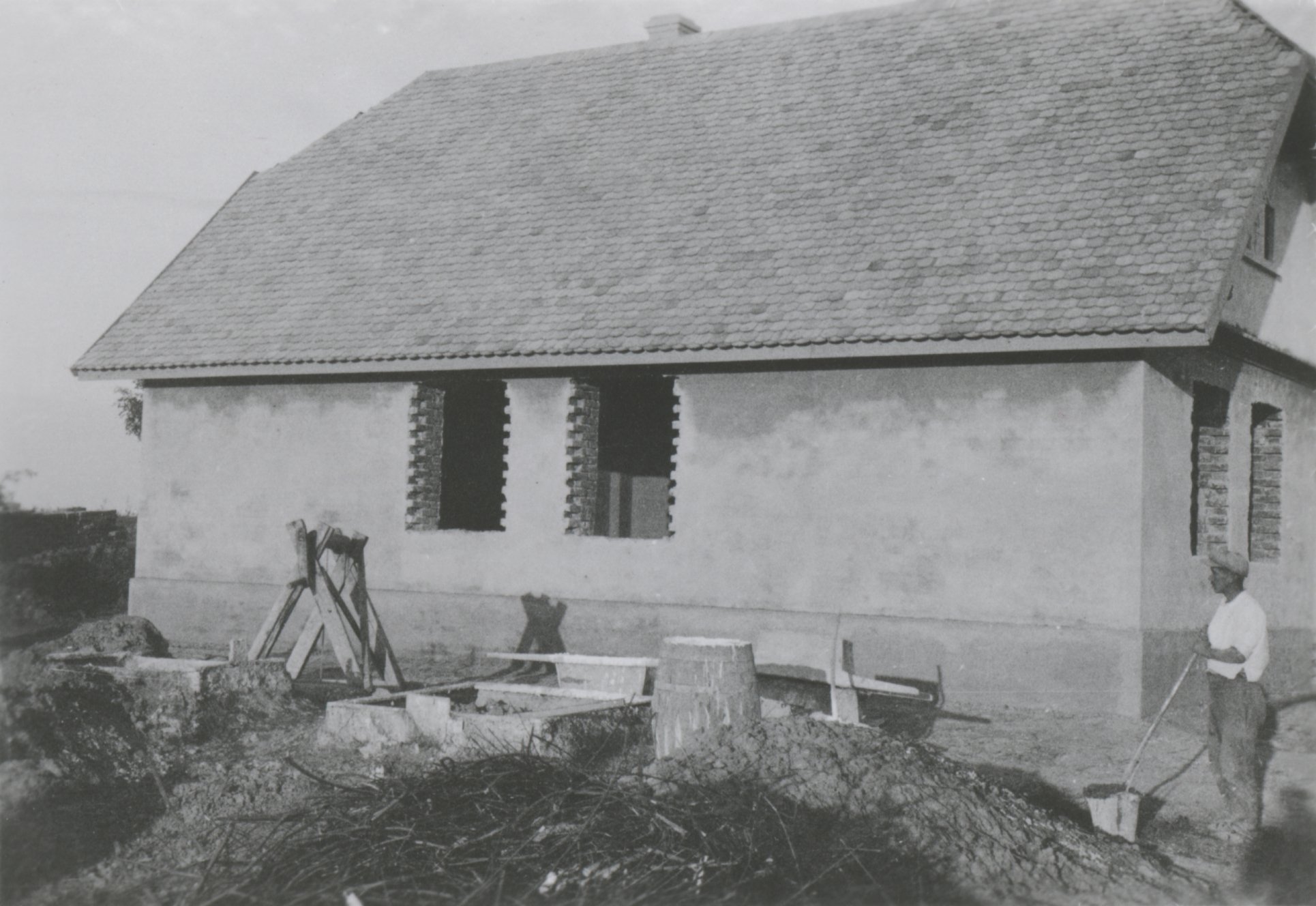 2. sz. őrház külső vakolásának befejezése, 1938. szeptember 18. (Magyar Környezetvédelmi és Vízügyi Múzeum - Duna Múzeum CC BY-NC-SA)