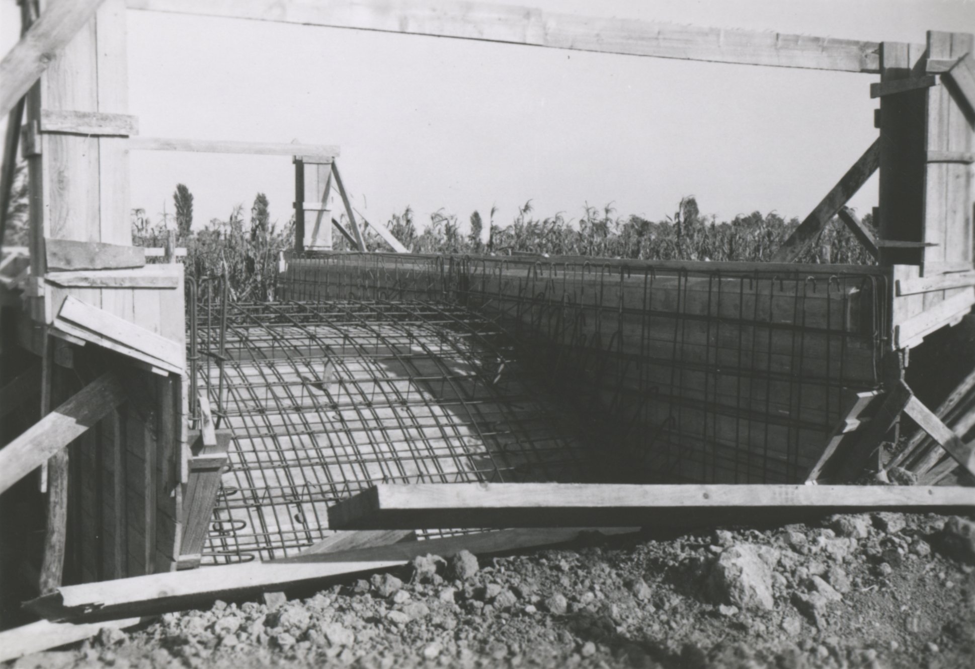 20. sz. híd betonozása kész, 1938. október 30. (Magyar Környezetvédelmi és Vízügyi Múzeum - Duna Múzeum CC BY-NC-SA)