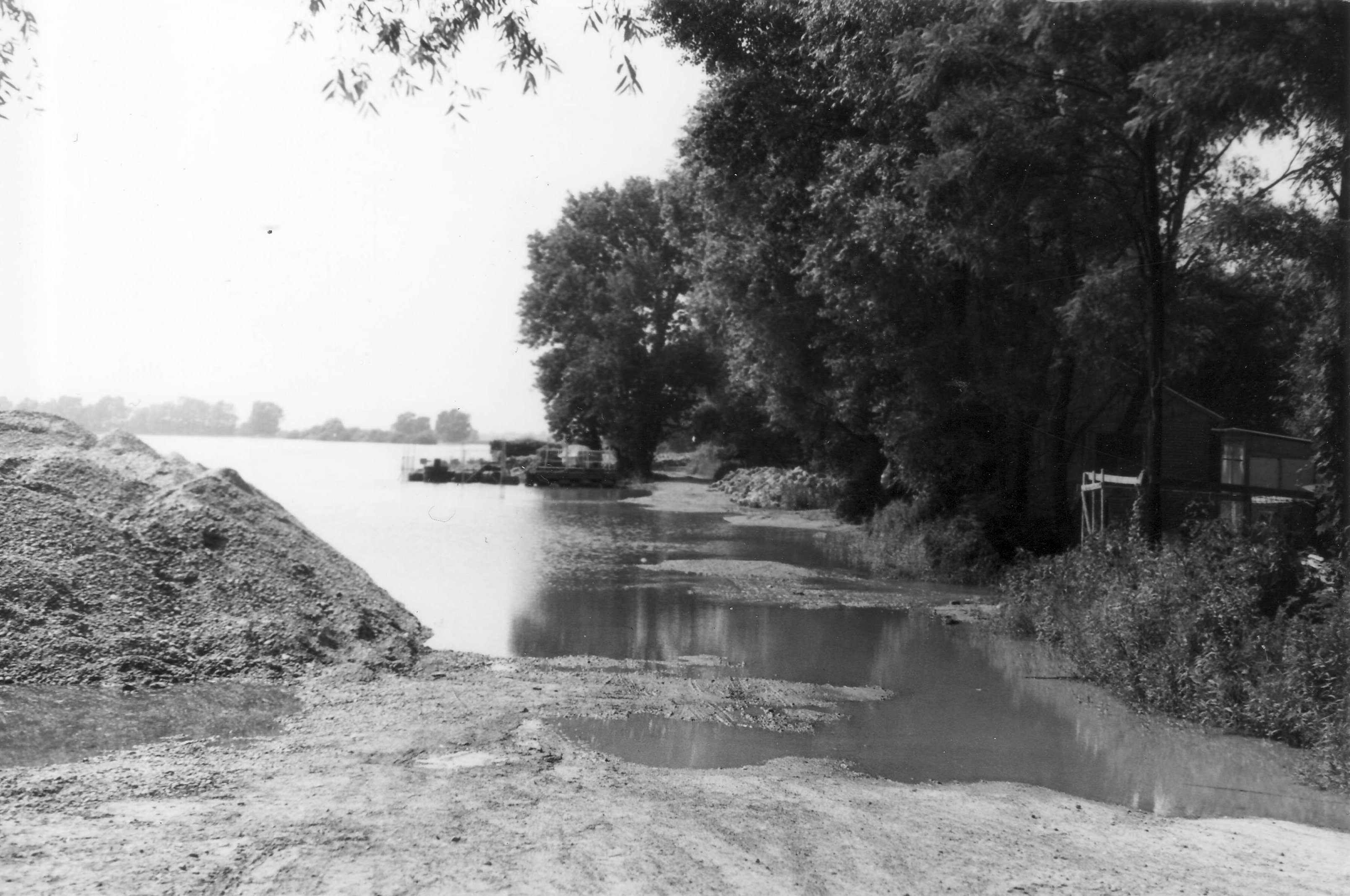 Drávai árvíz, 1972. június - Drávaszabolcs (Magyar Környezetvédelmi és Vízügyi Múzeum - Duna Múzeum CC BY-NC-SA)