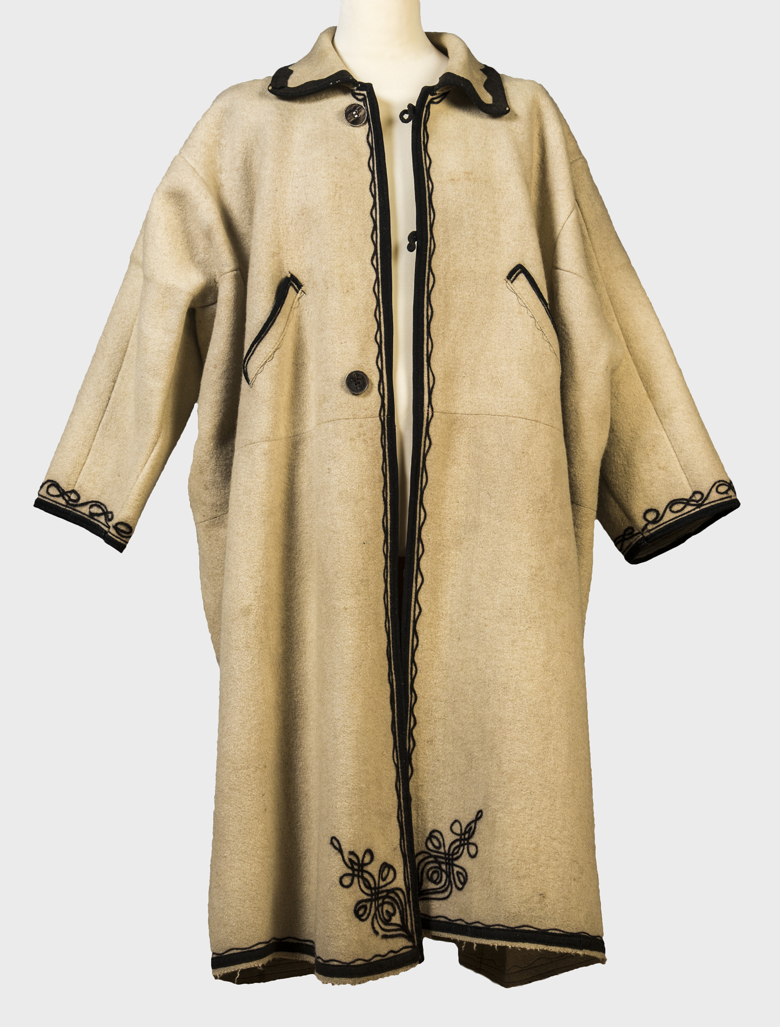 Kabát (Német Nemzetiségi Múzeum, Tata CC BY-NC-SA)
