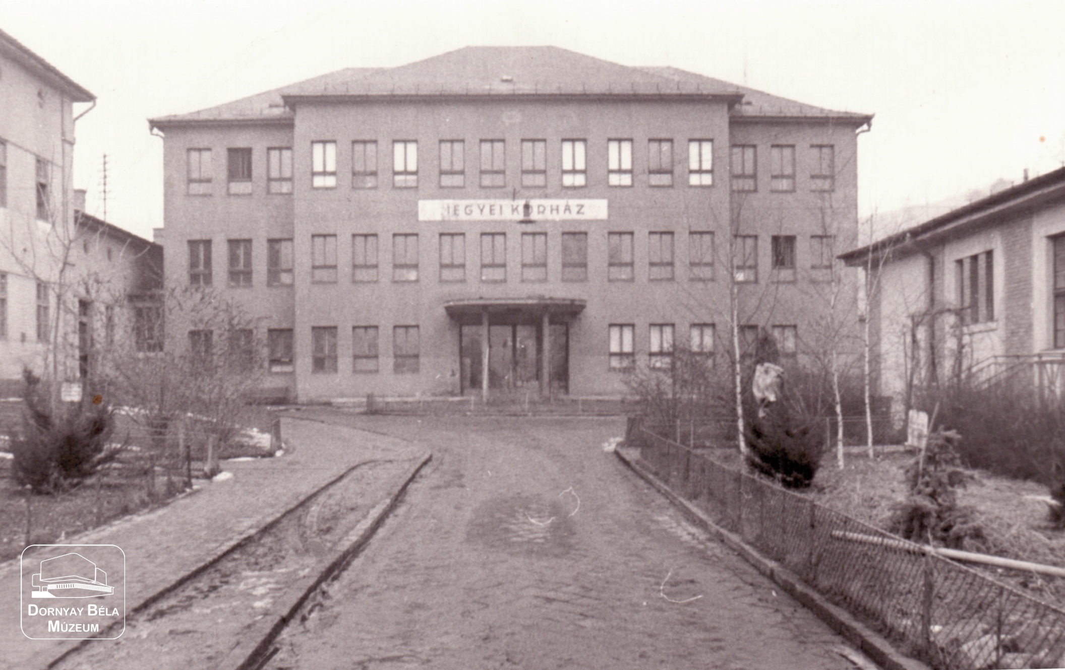 Megyei Kórház Salgótarjánban (Dornyay Béla Múzeum, Salgótarján CC BY-NC-SA)