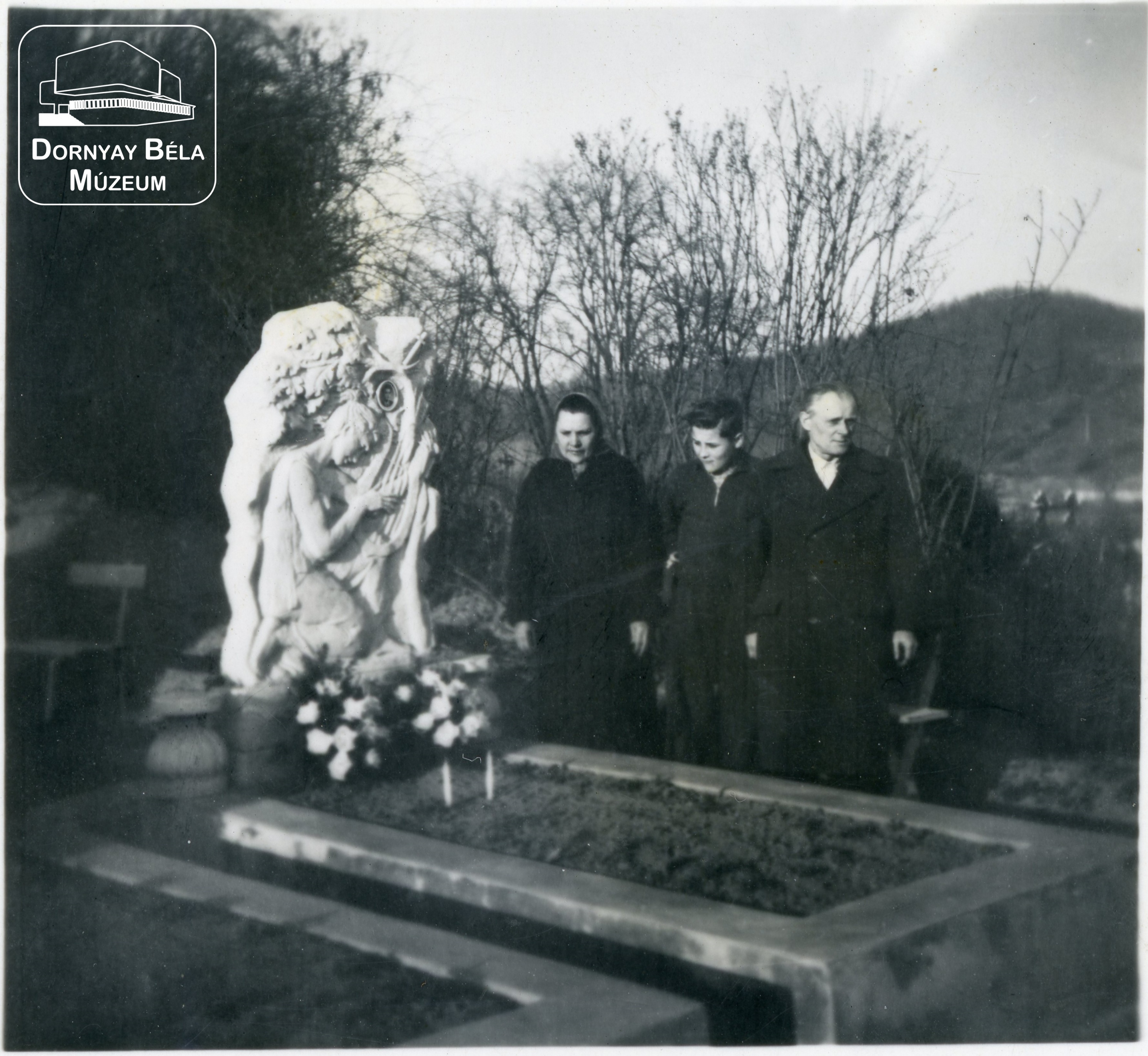 Ifj. Pallai József 56-os mártír síremléke (Dornyay Béla Múzeum, Salgótarján CC BY-NC-SA)